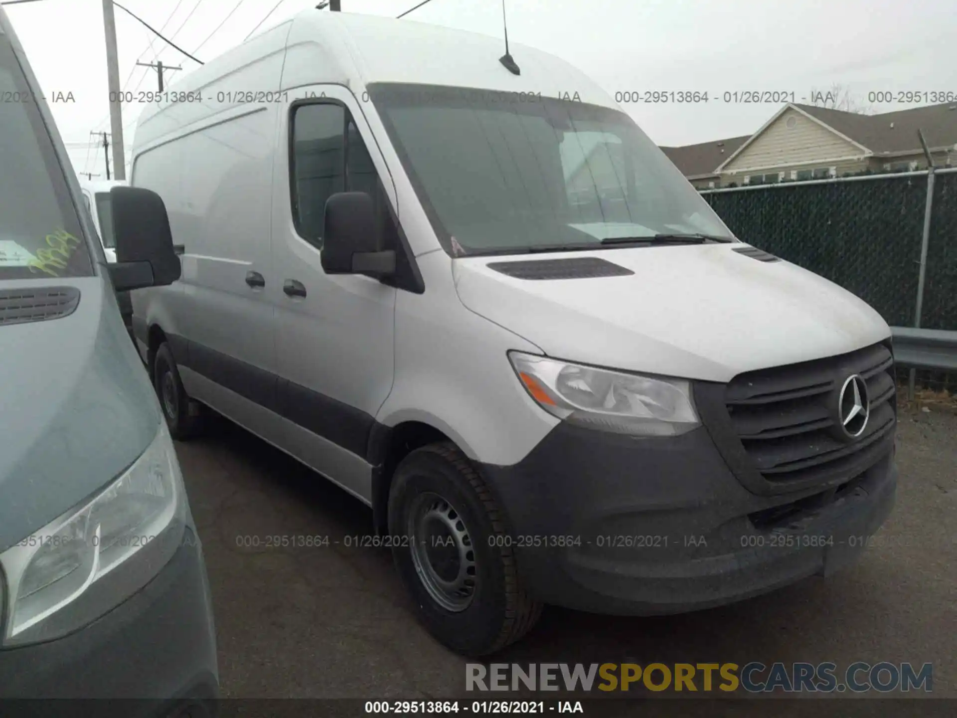 1 Фотография поврежденного автомобиля W1Y4EBHY9LT042383 MERCEDES-BENZ SPRINTER CARGO VAN 2020