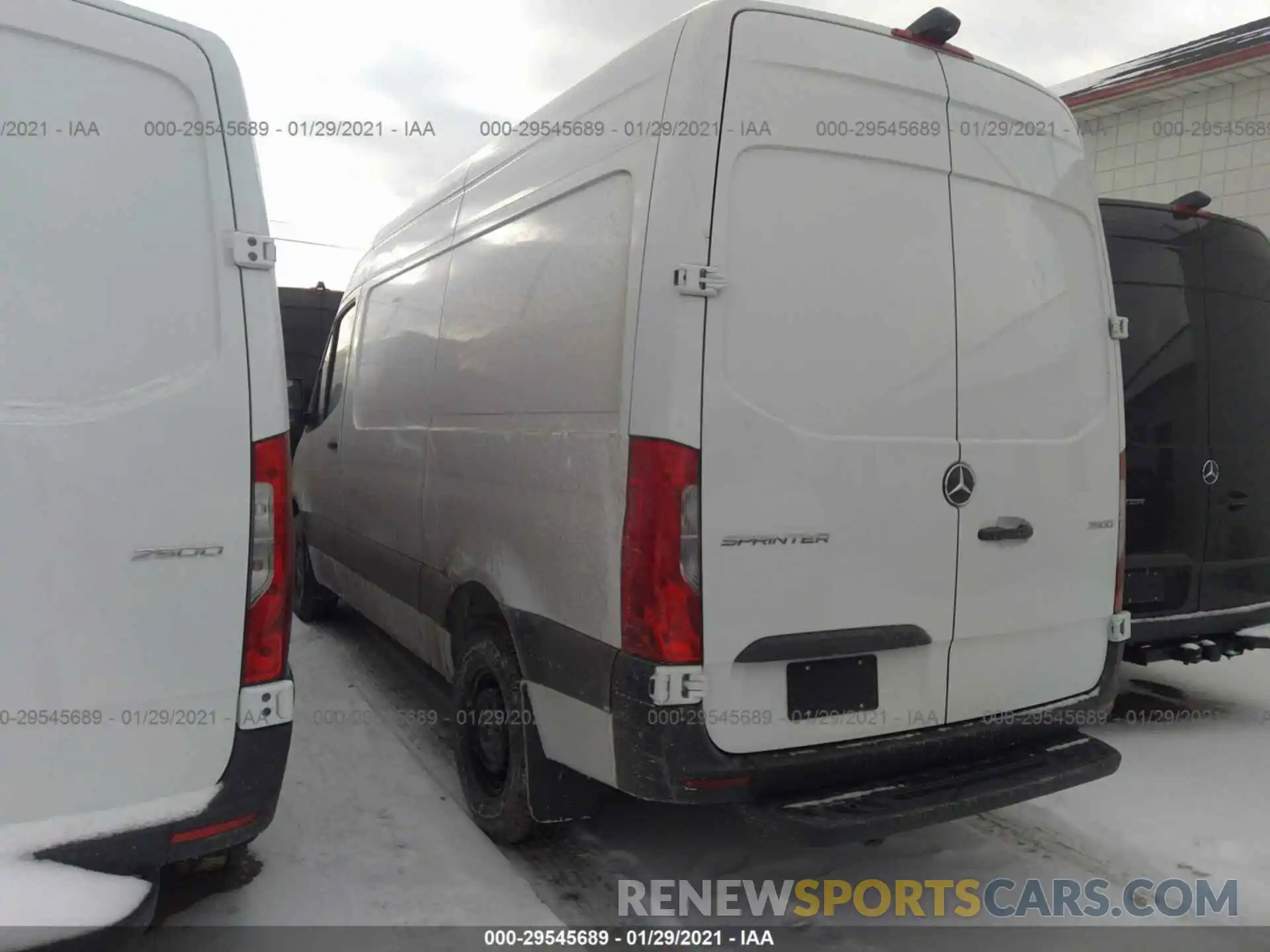 3 Фотография поврежденного автомобиля W1Y4EBHYXLT042697 MERCEDES-BENZ SPRINTER CARGO VAN 2020