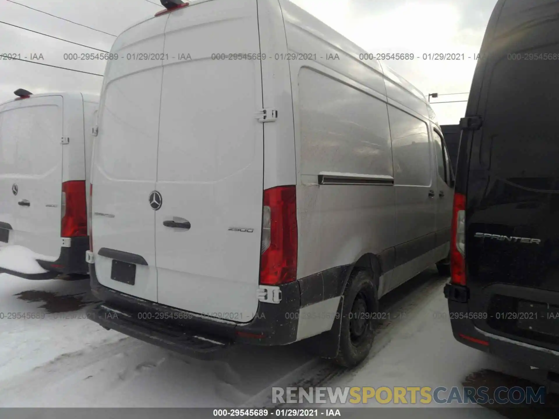 4 Фотография поврежденного автомобиля W1Y4EBHYXLT042697 MERCEDES-BENZ SPRINTER CARGO VAN 2020