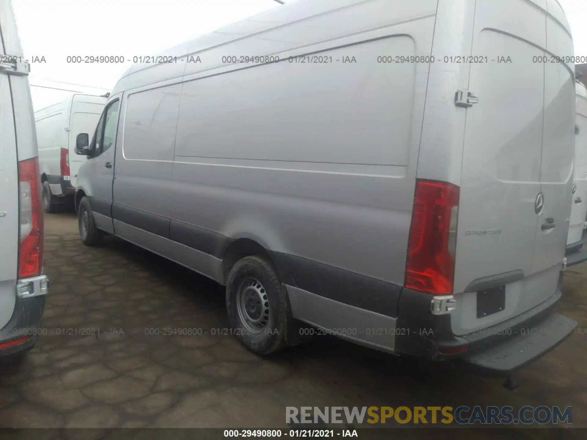 3 Фотография поврежденного автомобиля W1Y4ECHY0LT043072 MERCEDES-BENZ SPRINTER CARGO VAN 2020