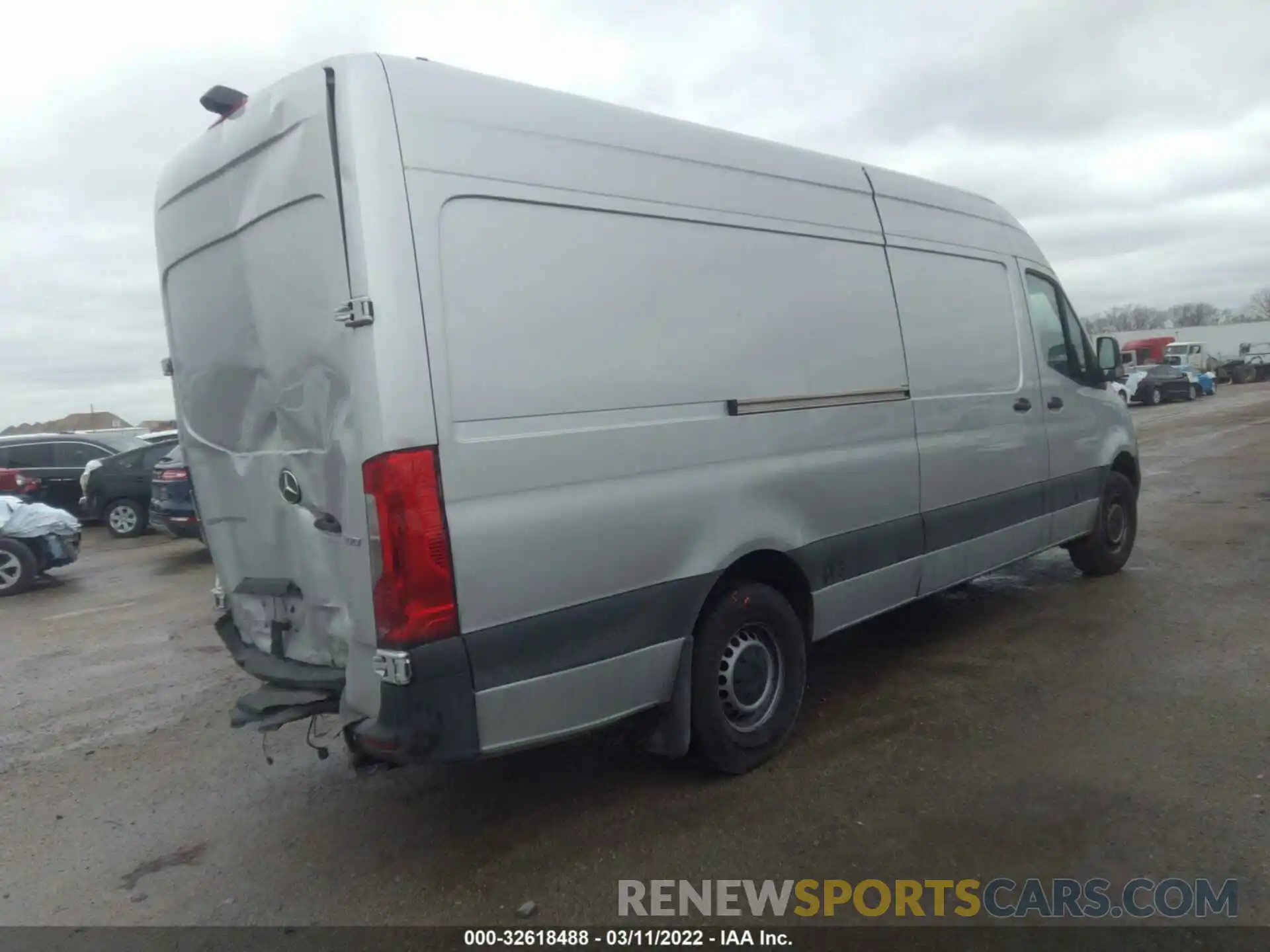 4 Фотография поврежденного автомобиля W1Y4ECHY1LT026023 MERCEDES-BENZ SPRINTER CARGO VAN 2020