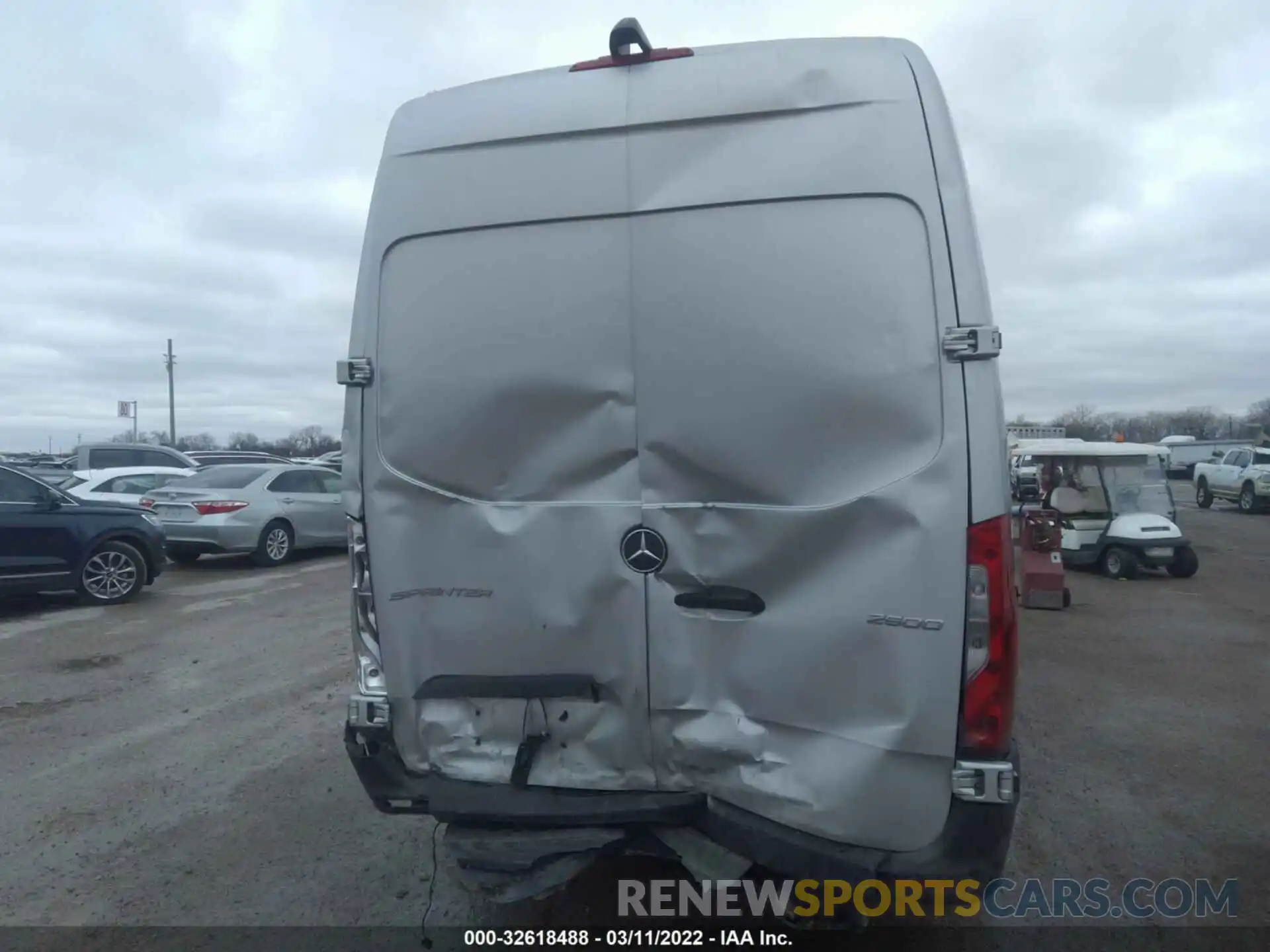 6 Photograph of a damaged car W1Y4ECHY1LT026023 MERCEDES-BENZ SPRINTER CARGO VAN 2020