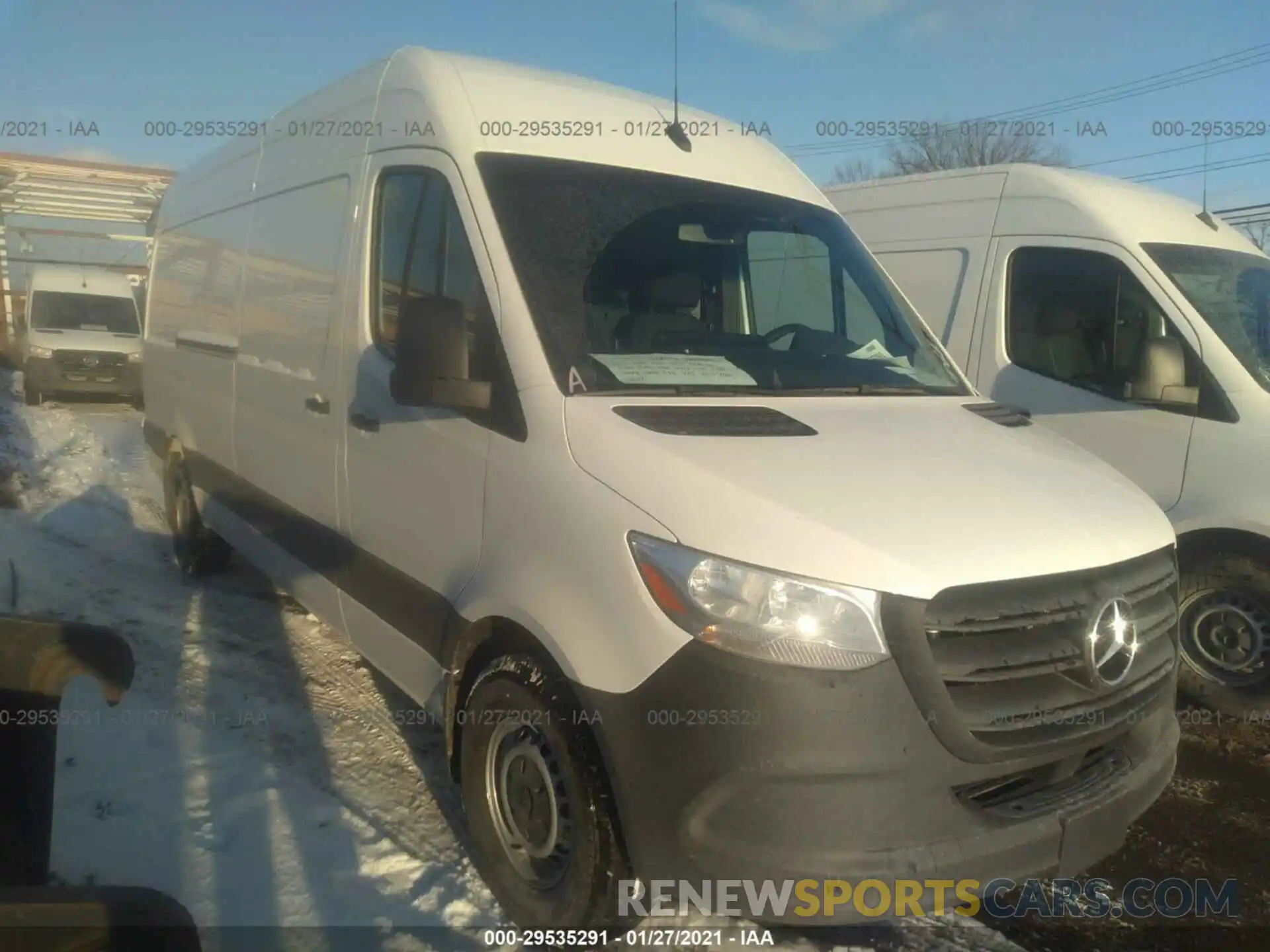 1 Фотография поврежденного автомобиля W1Y4ECHY2LT042473 MERCEDES-BENZ SPRINTER CARGO VAN 2020