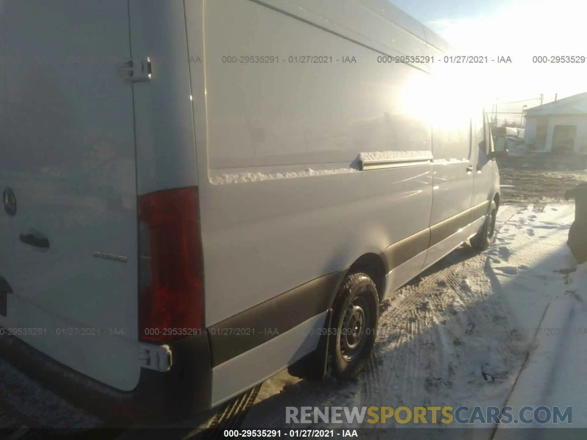 4 Фотография поврежденного автомобиля W1Y4ECHY2LT042473 MERCEDES-BENZ SPRINTER CARGO VAN 2020