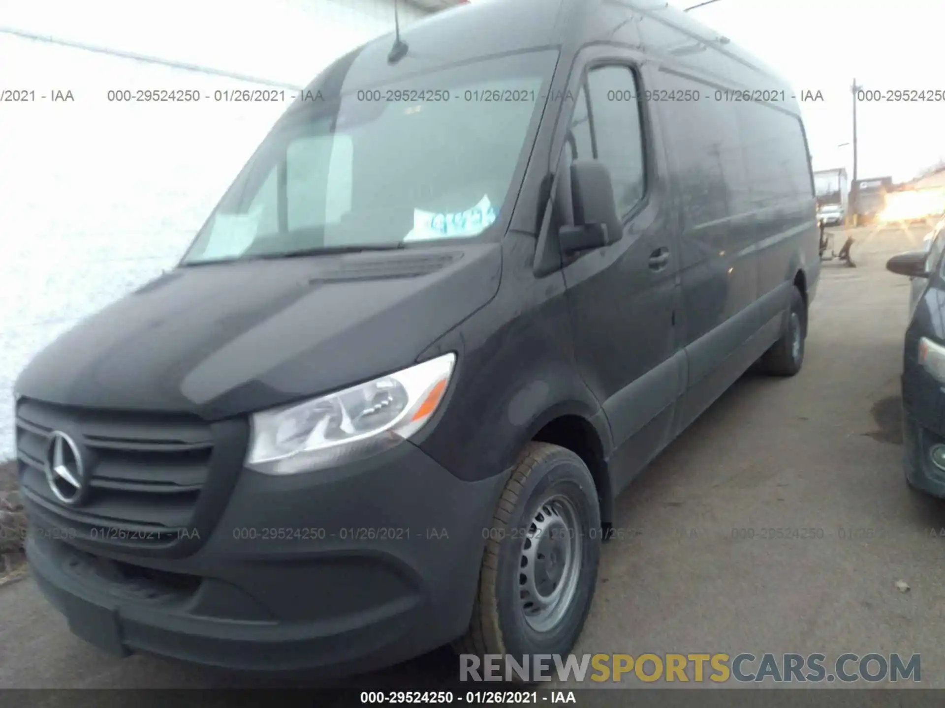 2 Фотография поврежденного автомобиля W1Y4ECHY2LT043445 MERCEDES-BENZ SPRINTER CARGO VAN 2020