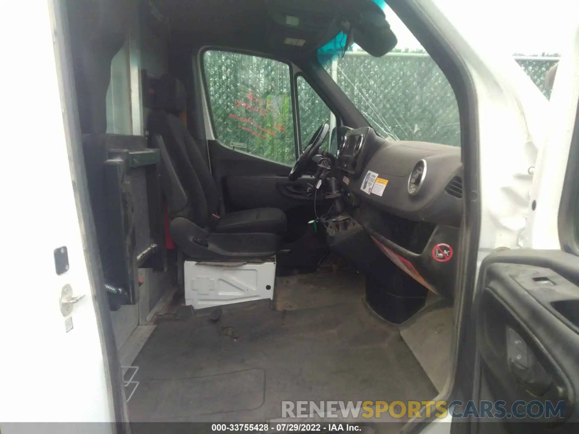 5 Photograph of a damaged car W1Y4ECHY3LP232579 MERCEDES-BENZ SPRINTER CARGO VAN 2020