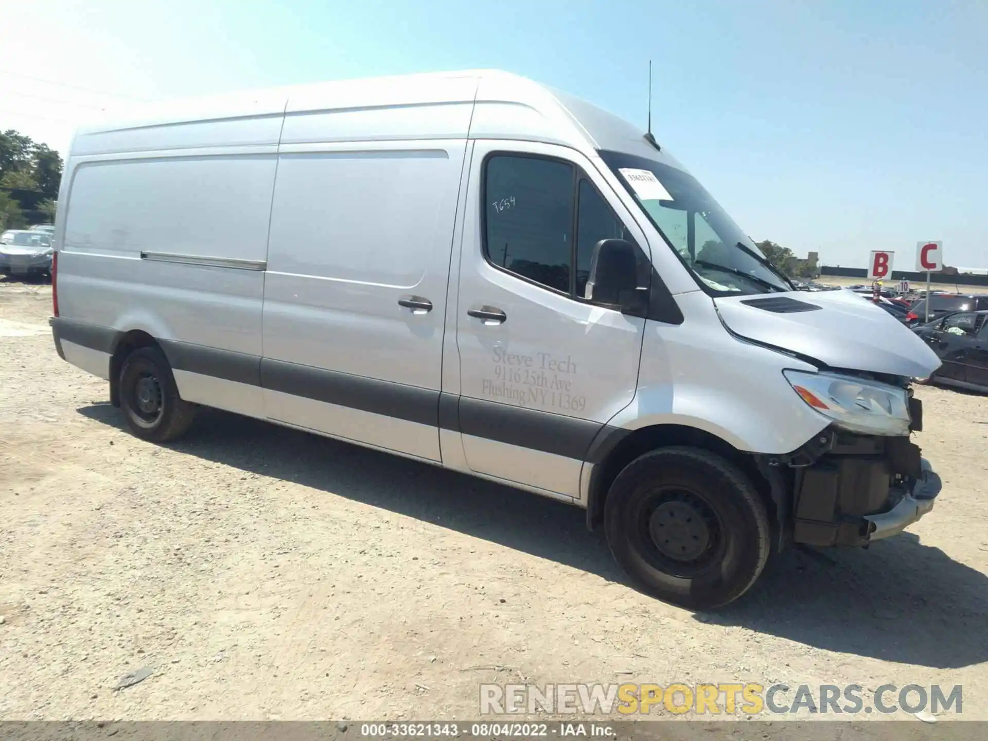 1 Фотография поврежденного автомобиля W1Y4ECHY6LT031895 MERCEDES-BENZ SPRINTER CARGO VAN 2020