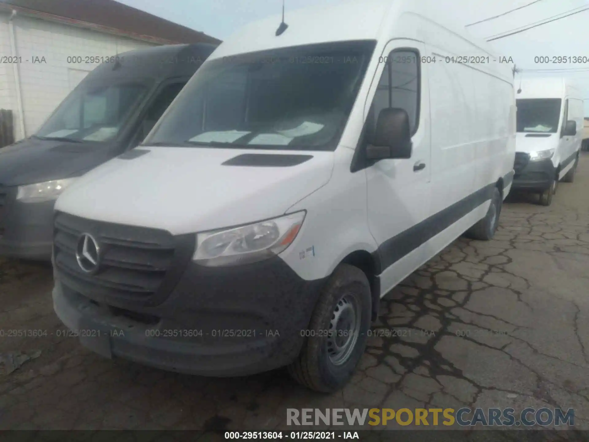 2 Фотография поврежденного автомобиля W1Y4ECHY6LT041830 MERCEDES-BENZ SPRINTER CARGO VAN 2020