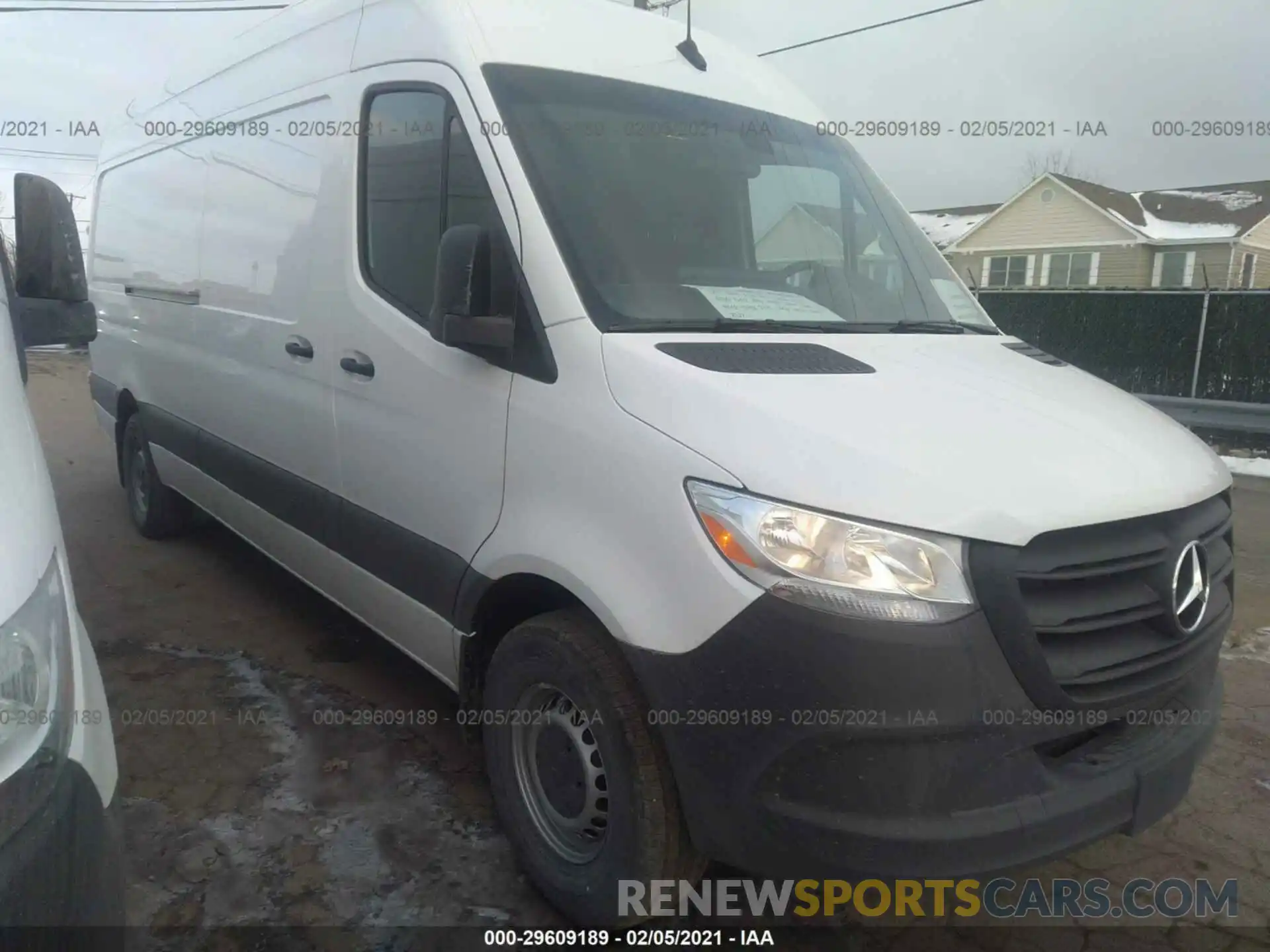 1 Фотография поврежденного автомобиля W1Y4ECHY6LT043447 MERCEDES-BENZ SPRINTER CARGO VAN 2020