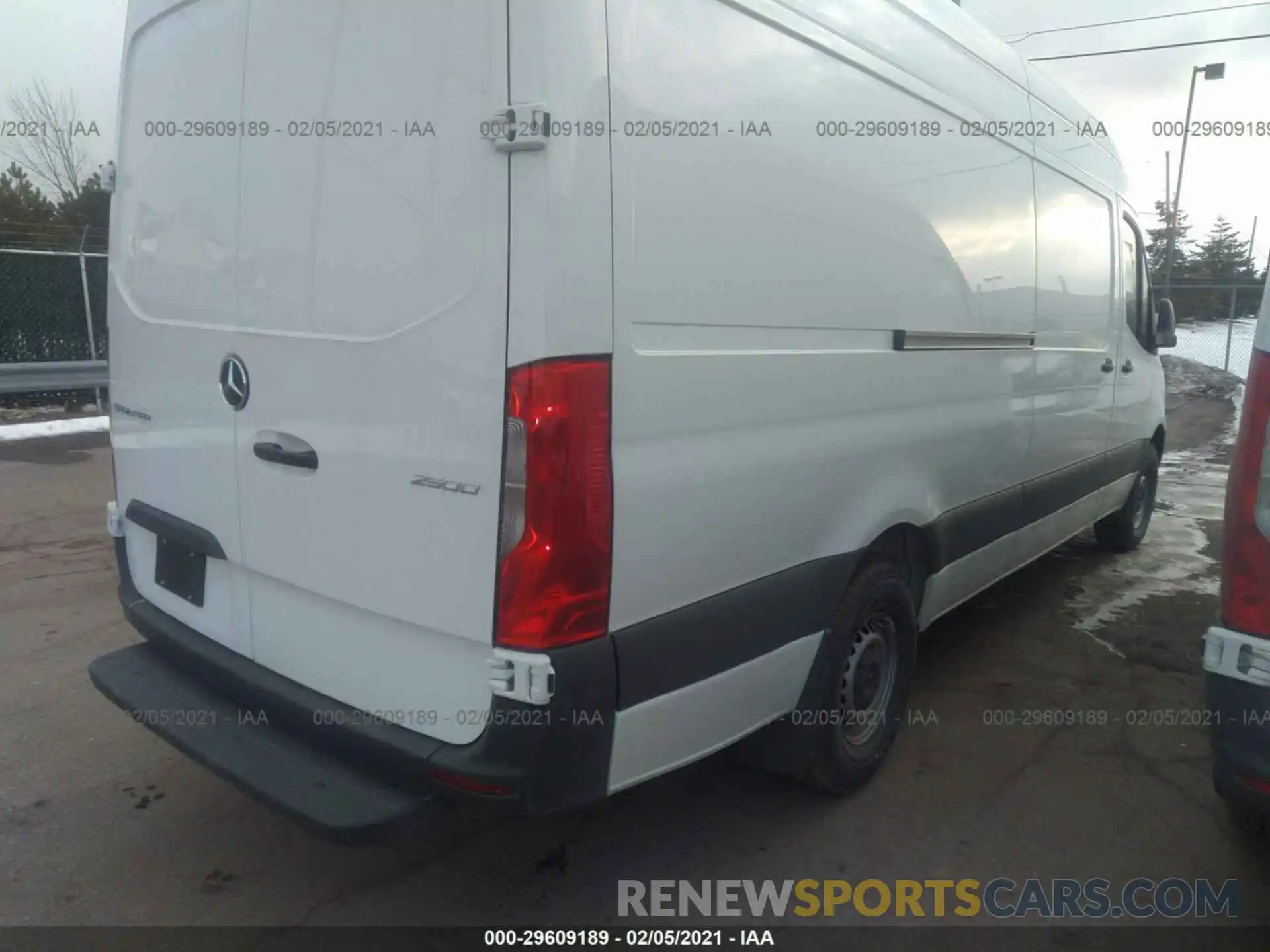 4 Фотография поврежденного автомобиля W1Y4ECHY6LT043447 MERCEDES-BENZ SPRINTER CARGO VAN 2020