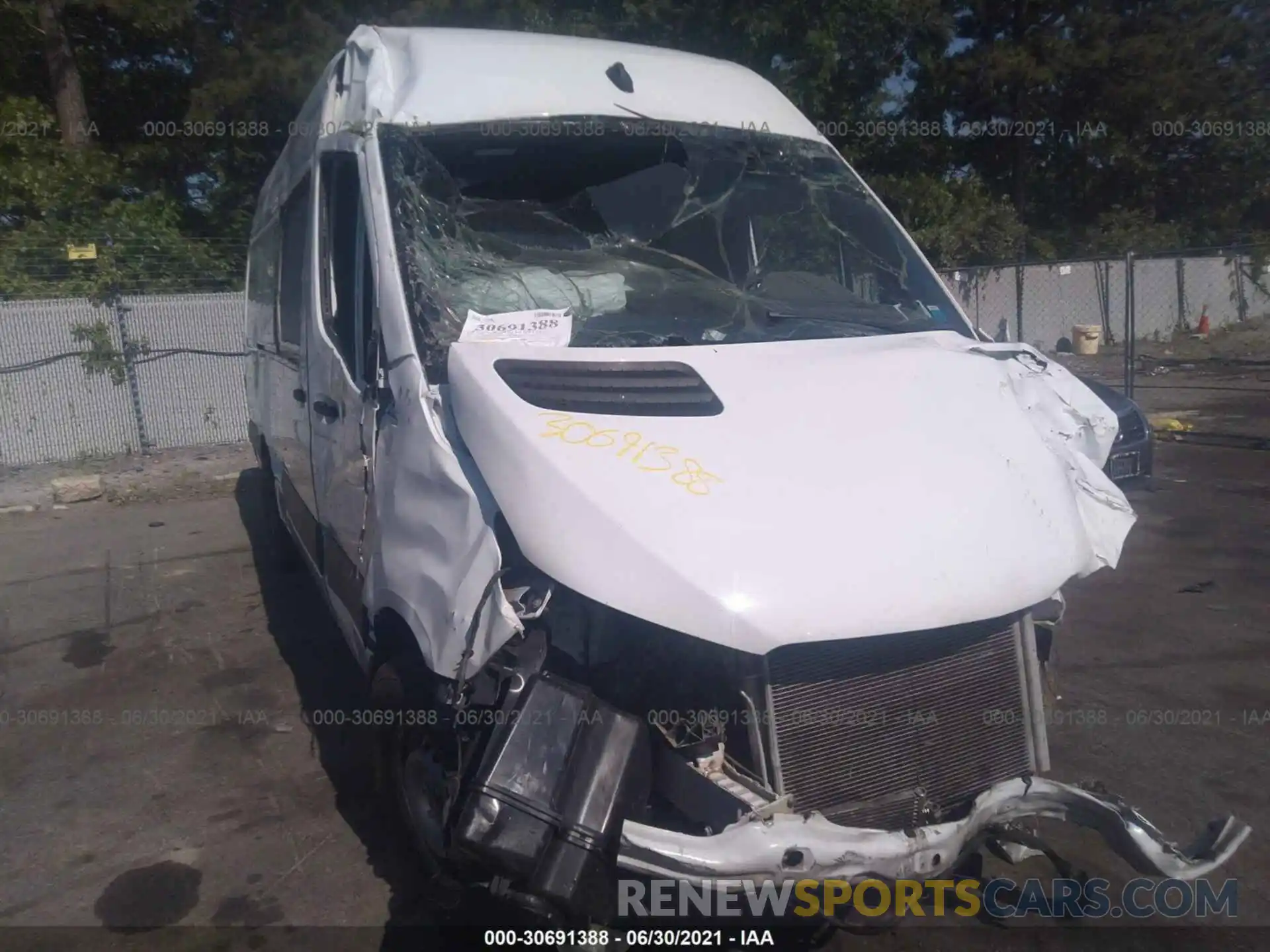 6 Фотография поврежденного автомобиля W1Y4ECHY7LP249918 MERCEDES-BENZ SPRINTER CARGO VAN 2020
