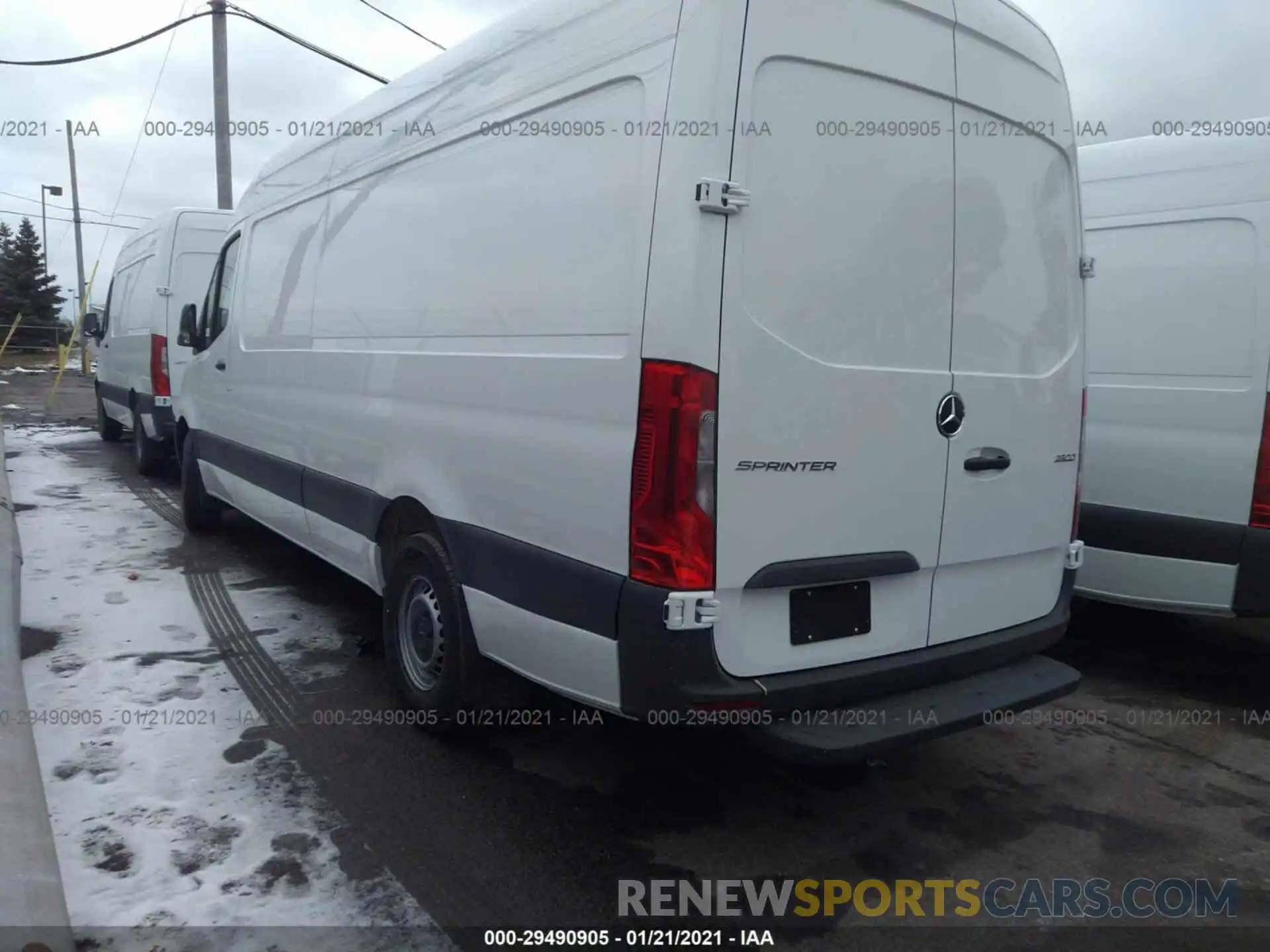 3 Фотография поврежденного автомобиля W1Y4ECHY7LT043439 MERCEDES-BENZ SPRINTER CARGO VAN 2020