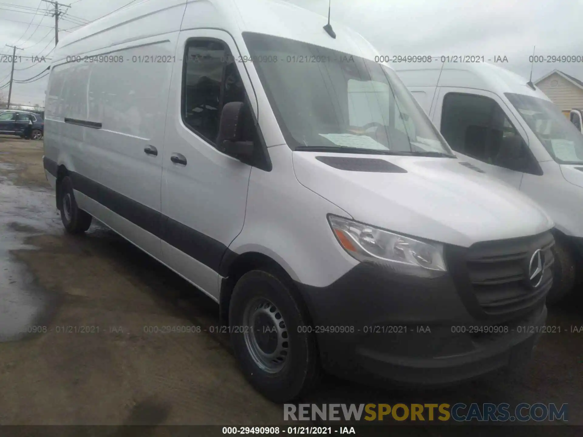 1 Фотография поврежденного автомобиля W1Y4ECHY7LT043442 MERCEDES-BENZ SPRINTER CARGO VAN 2020