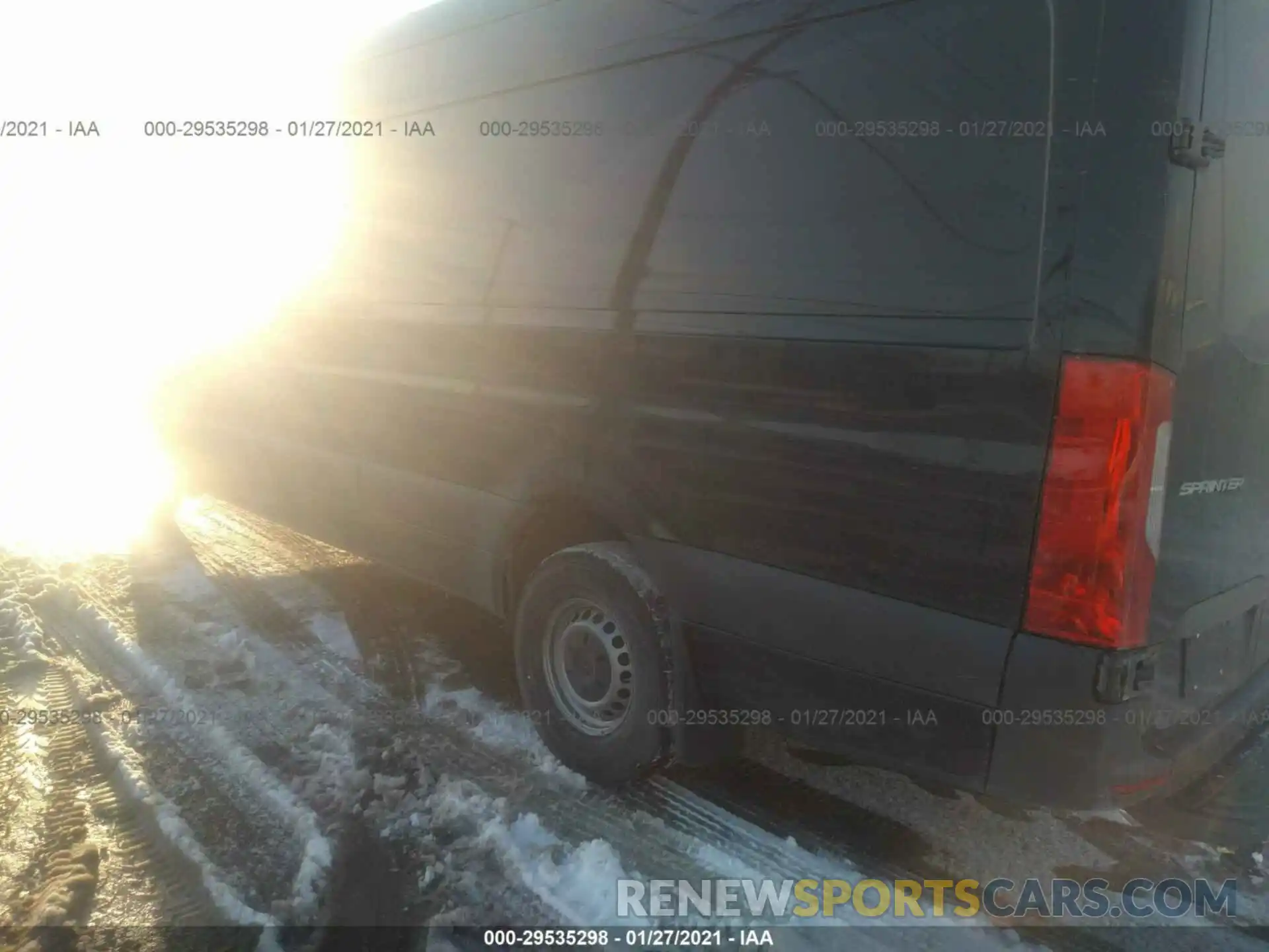 3 Фотография поврежденного автомобиля W1Y4ECHY8LT041991 MERCEDES-BENZ SPRINTER CARGO VAN 2020