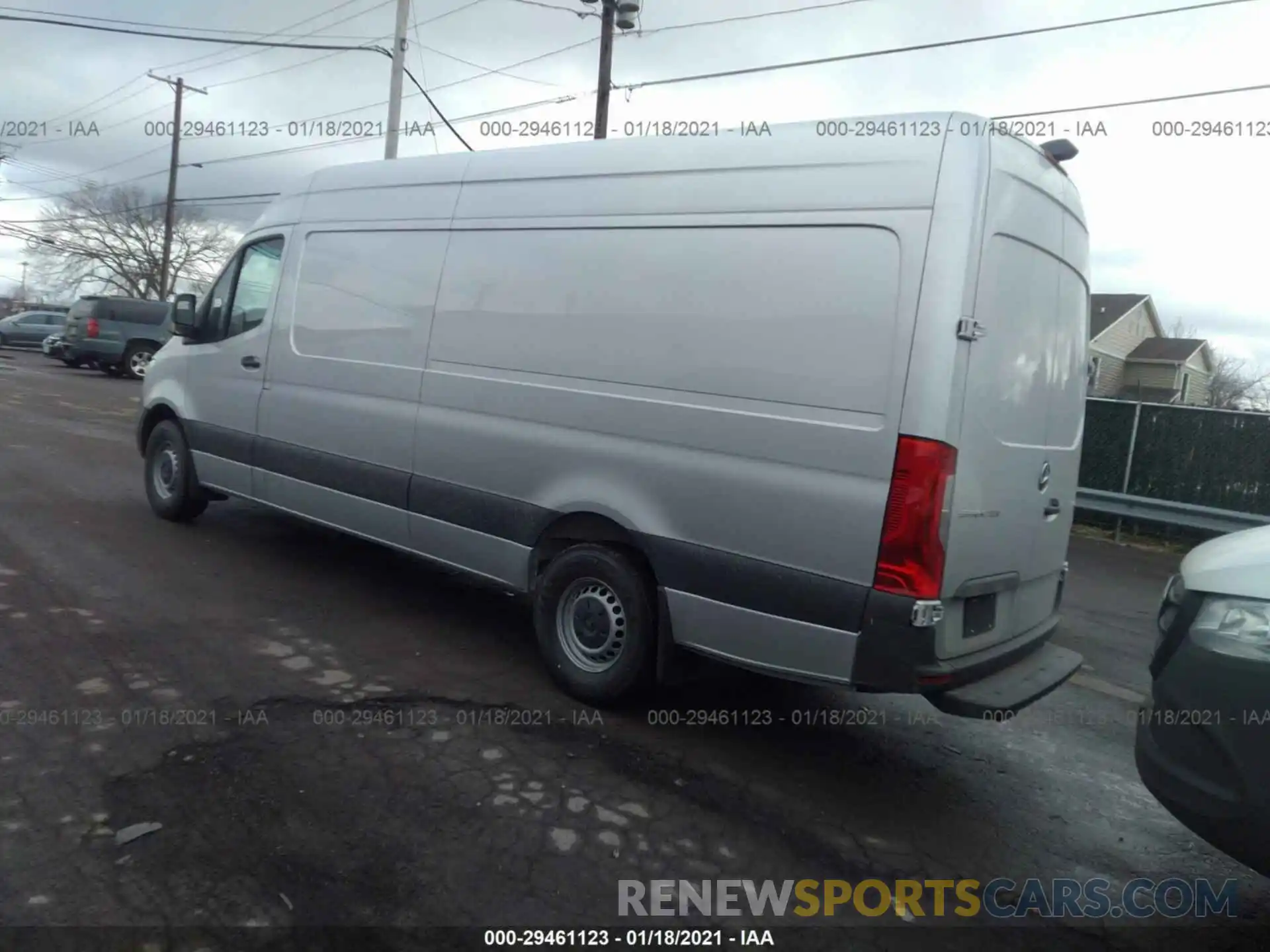 3 Фотография поврежденного автомобиля W1Y4ECHY8LT042137 MERCEDES-BENZ SPRINTER CARGO VAN 2020