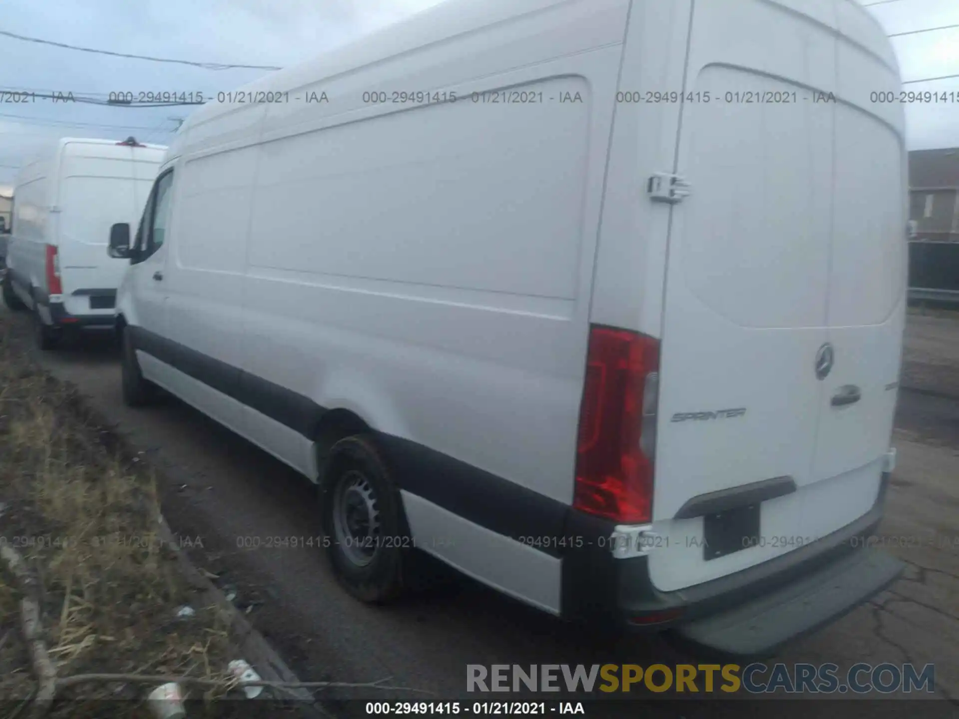 3 Фотография поврежденного автомобиля W1Y4ECHY9LT043071 MERCEDES-BENZ SPRINTER CARGO VAN 2020