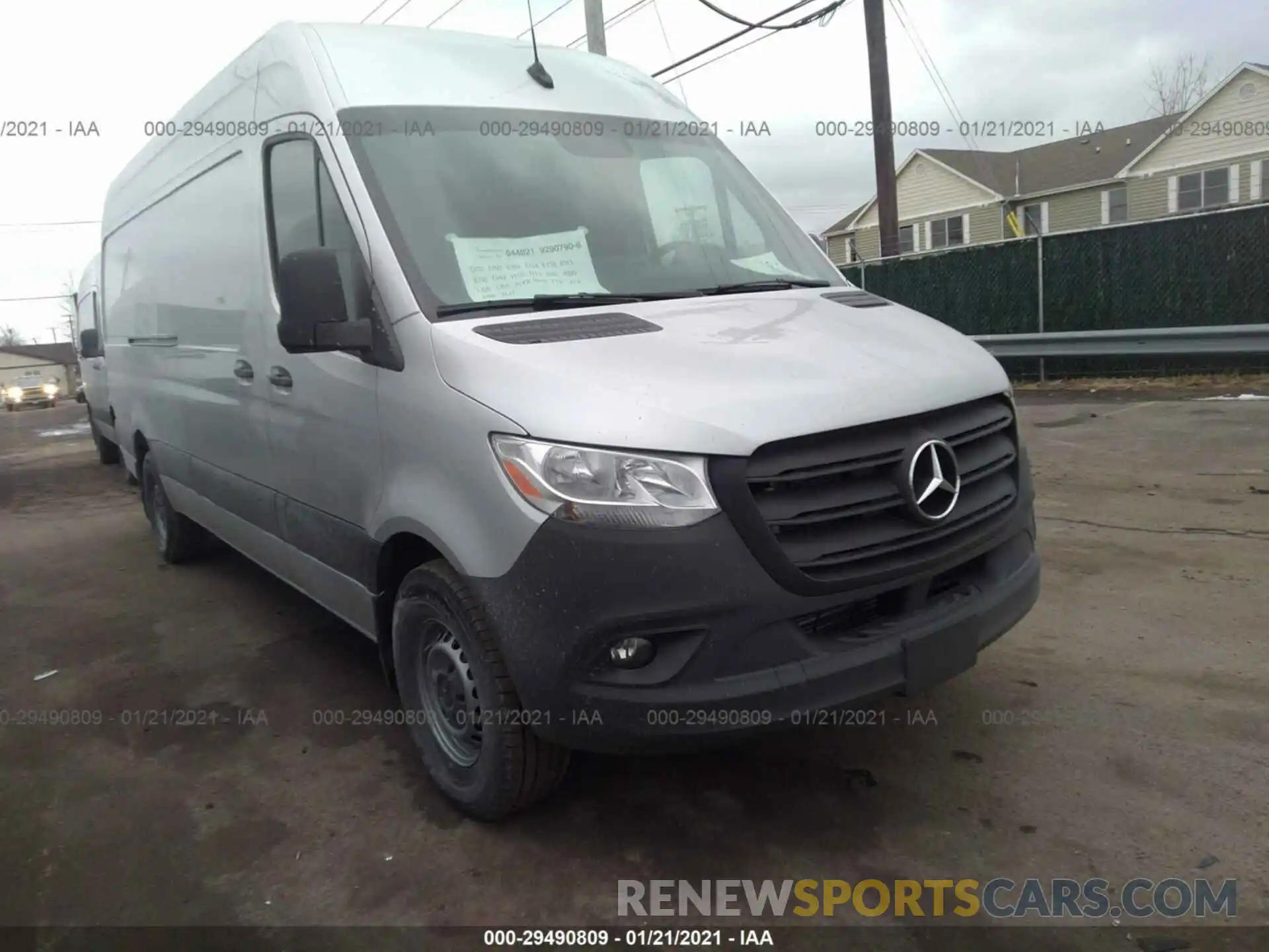 1 Фотография поврежденного автомобиля W1Y4ECHYXLT044021 MERCEDES-BENZ SPRINTER CARGO VAN 2020