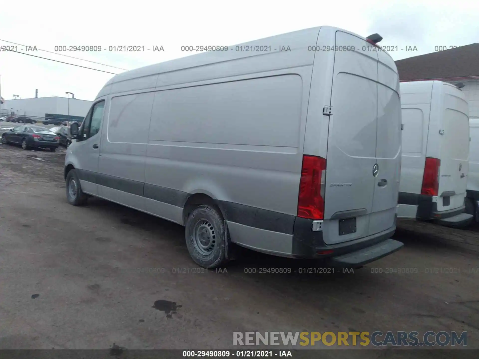 3 Фотография поврежденного автомобиля W1Y4ECHYXLT044021 MERCEDES-BENZ SPRINTER CARGO VAN 2020