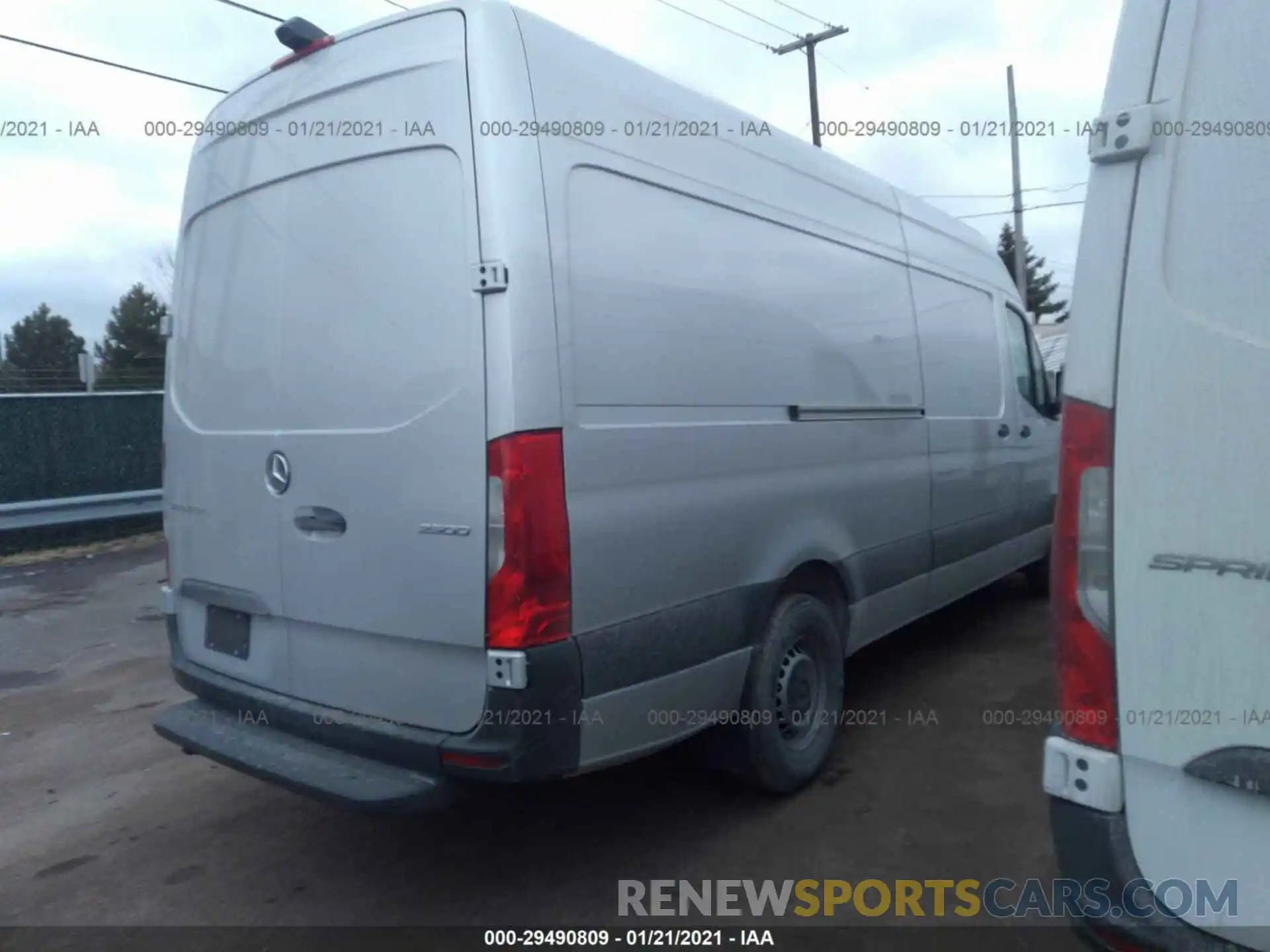 4 Фотография поврежденного автомобиля W1Y4ECHYXLT044021 MERCEDES-BENZ SPRINTER CARGO VAN 2020