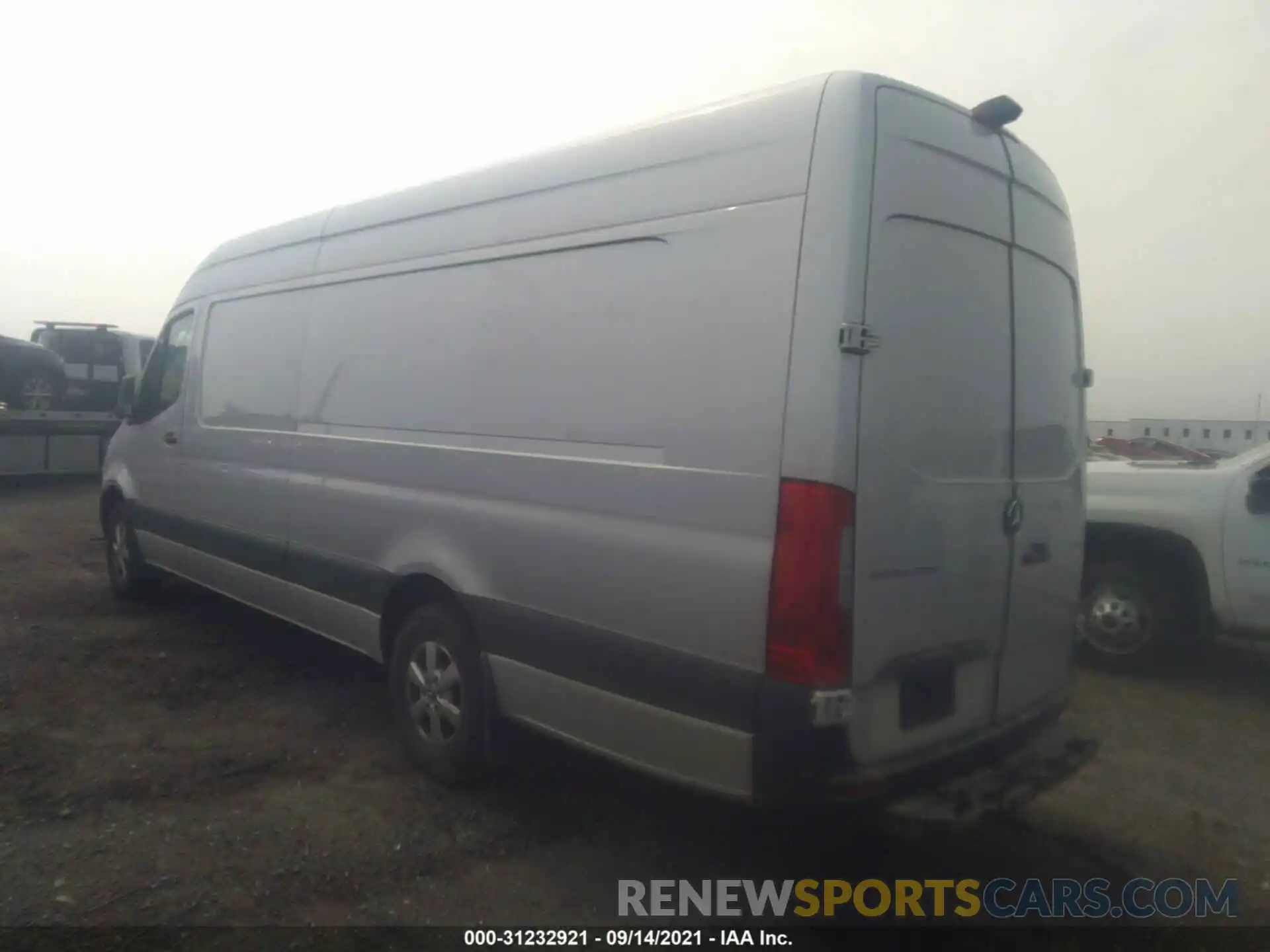 3 Фотография поврежденного автомобиля W1Y4EDHY4LT026801 MERCEDES-BENZ SPRINTER CARGO VAN 2020