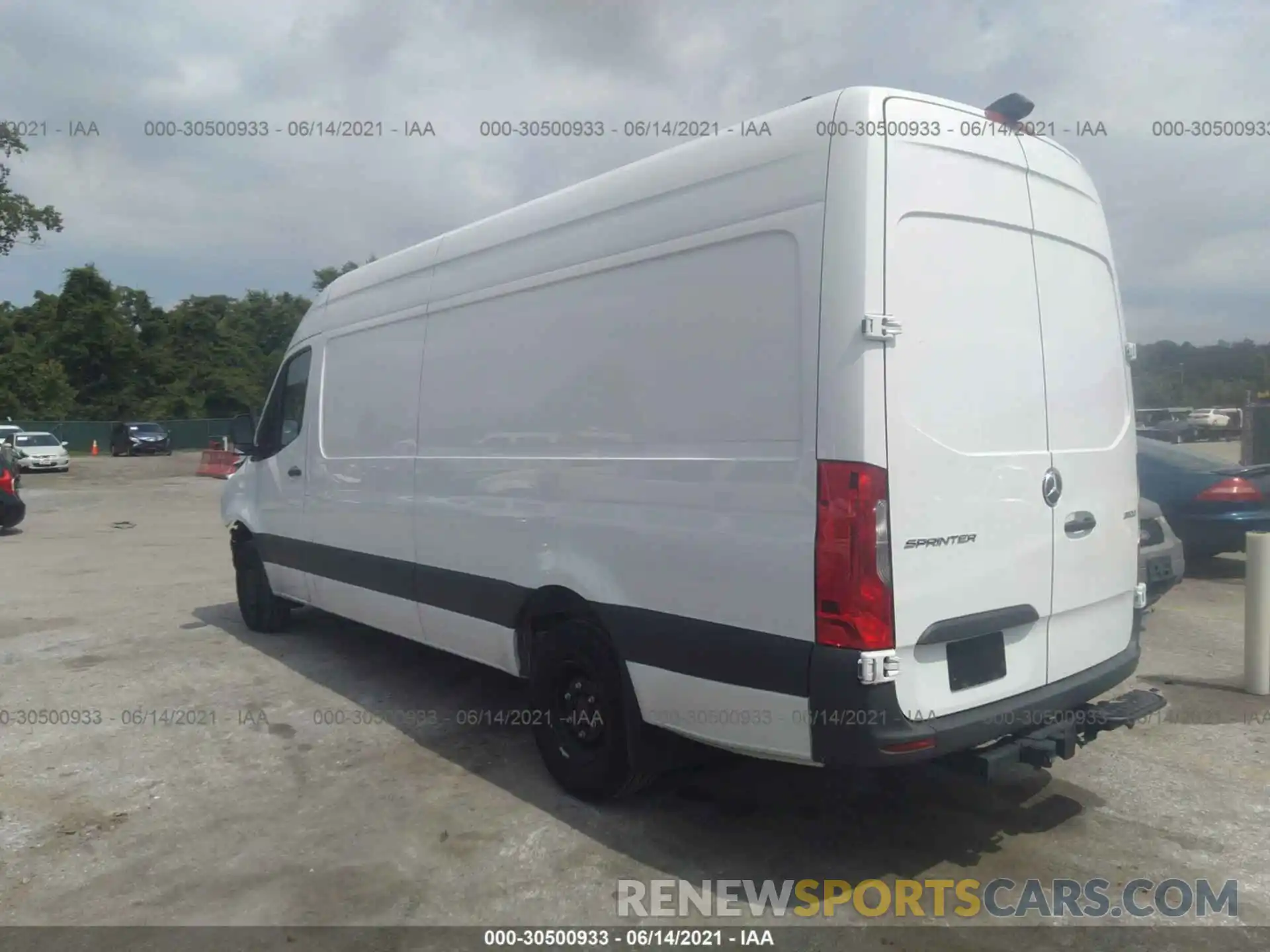 3 Photograph of a damaged car W1Y5ECHY7LT039427 MERCEDES-BENZ SPRINTER CARGO VAN 2020