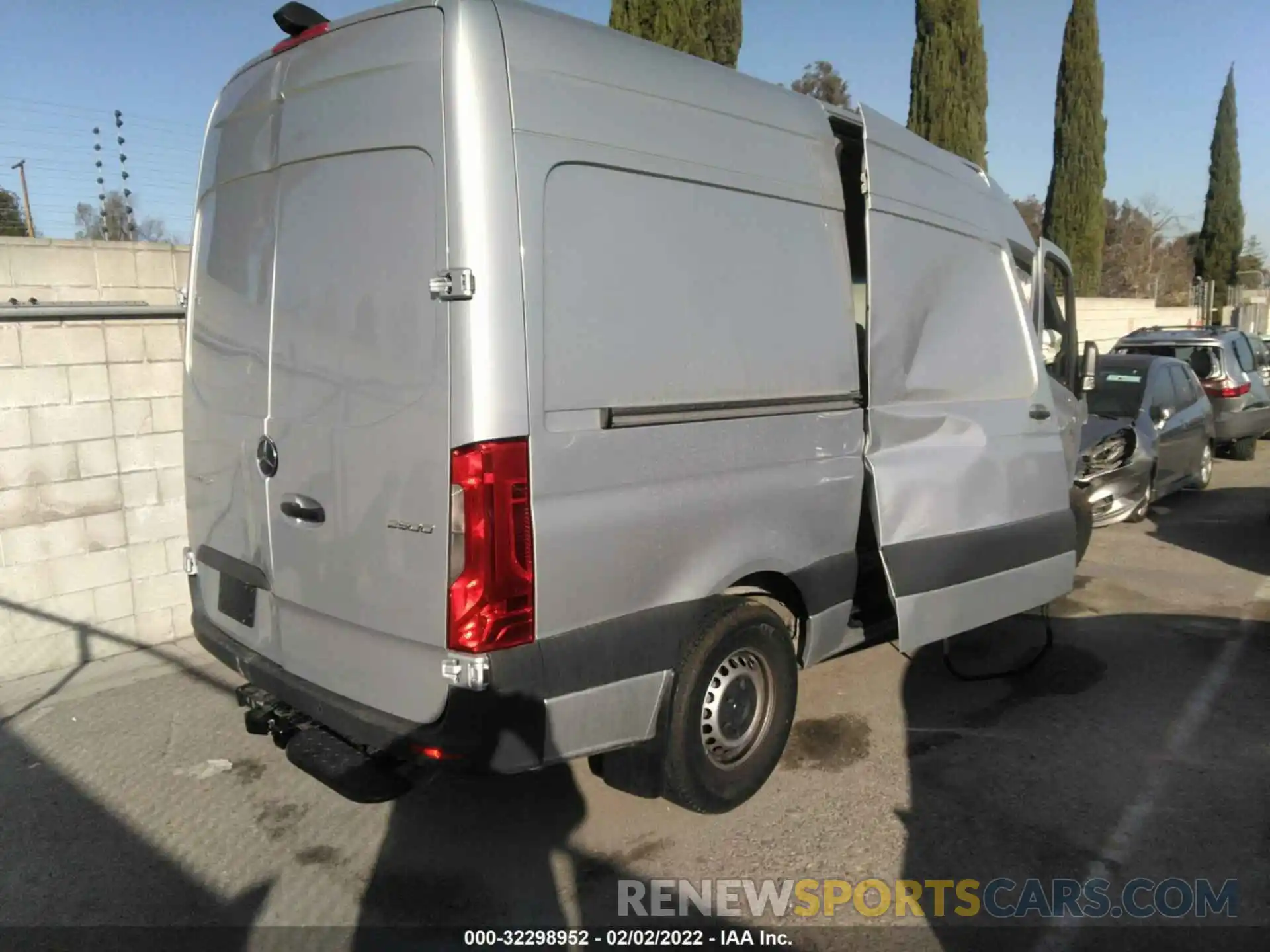 4 Фотография поврежденного автомобиля W1Y40BHY2MT073281 MERCEDES-BENZ SPRINTER CARGO VAN 2021