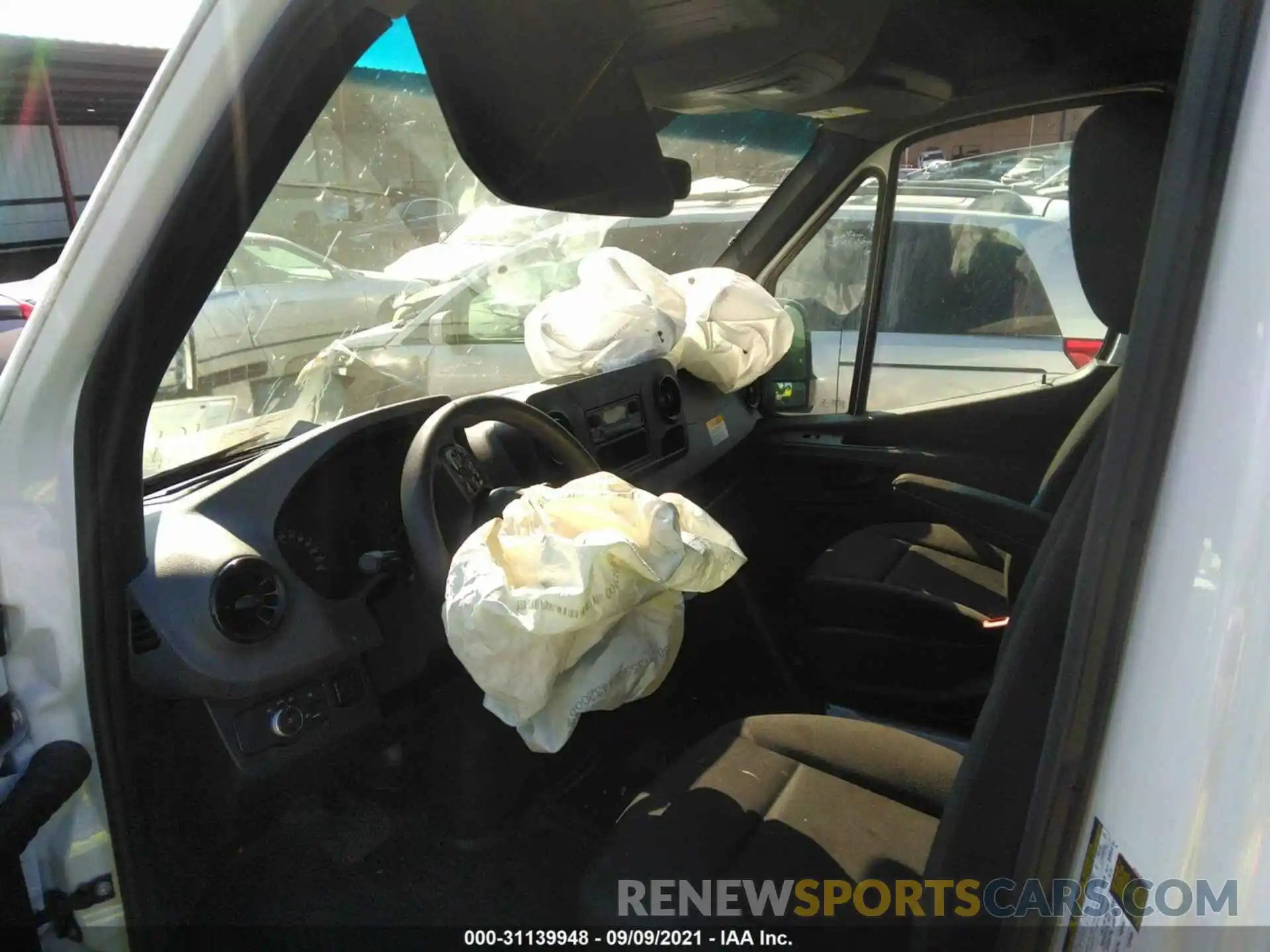 5 Photograph of a damaged car W1Y4DCHY0MT047451 MERCEDES-BENZ SPRINTER CARGO VAN 2021