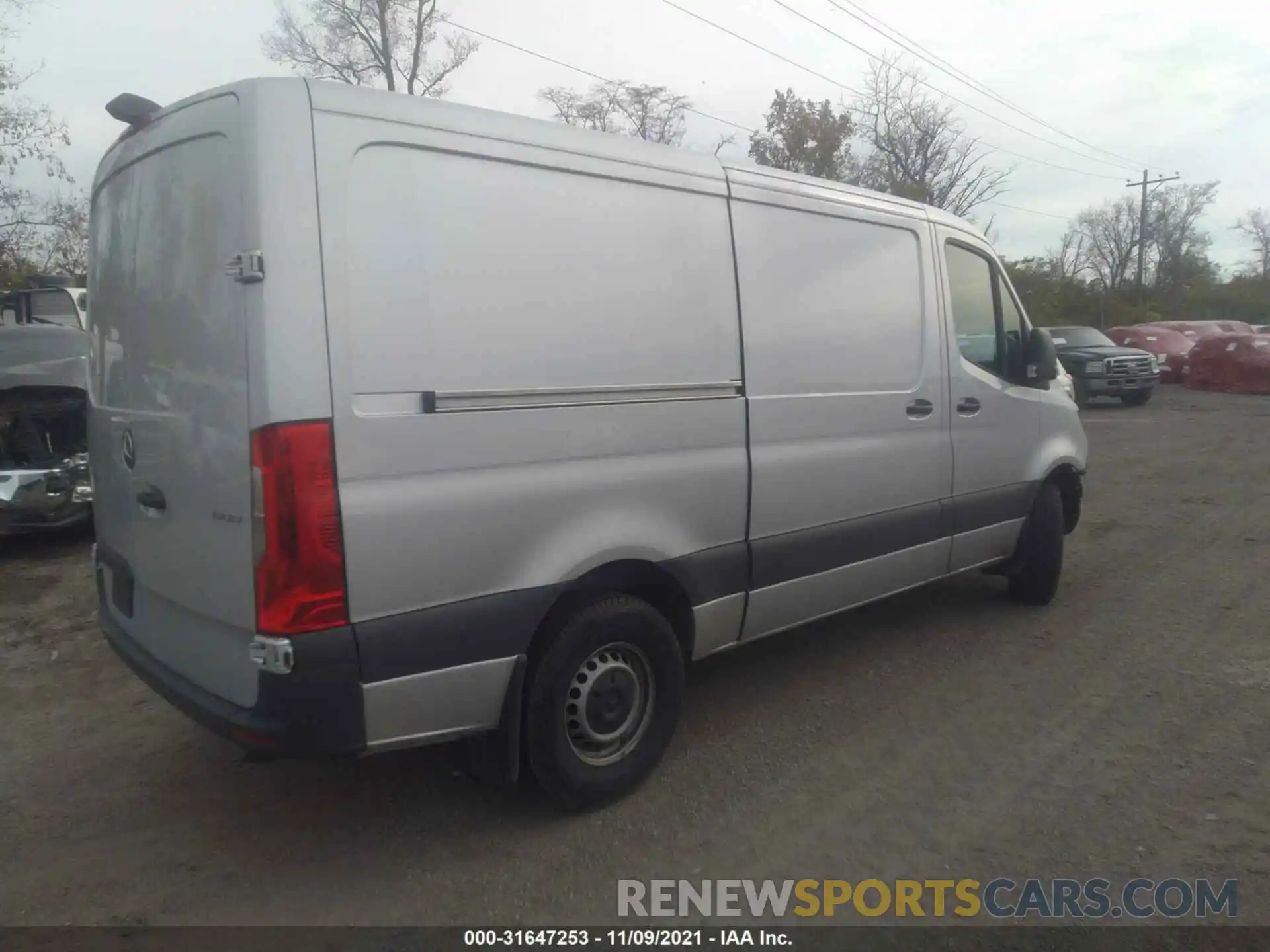 4 Photograph of a damaged car W1Y70BGY0MT052007 MERCEDES-BENZ SPRINTER CARGO VAN 2021