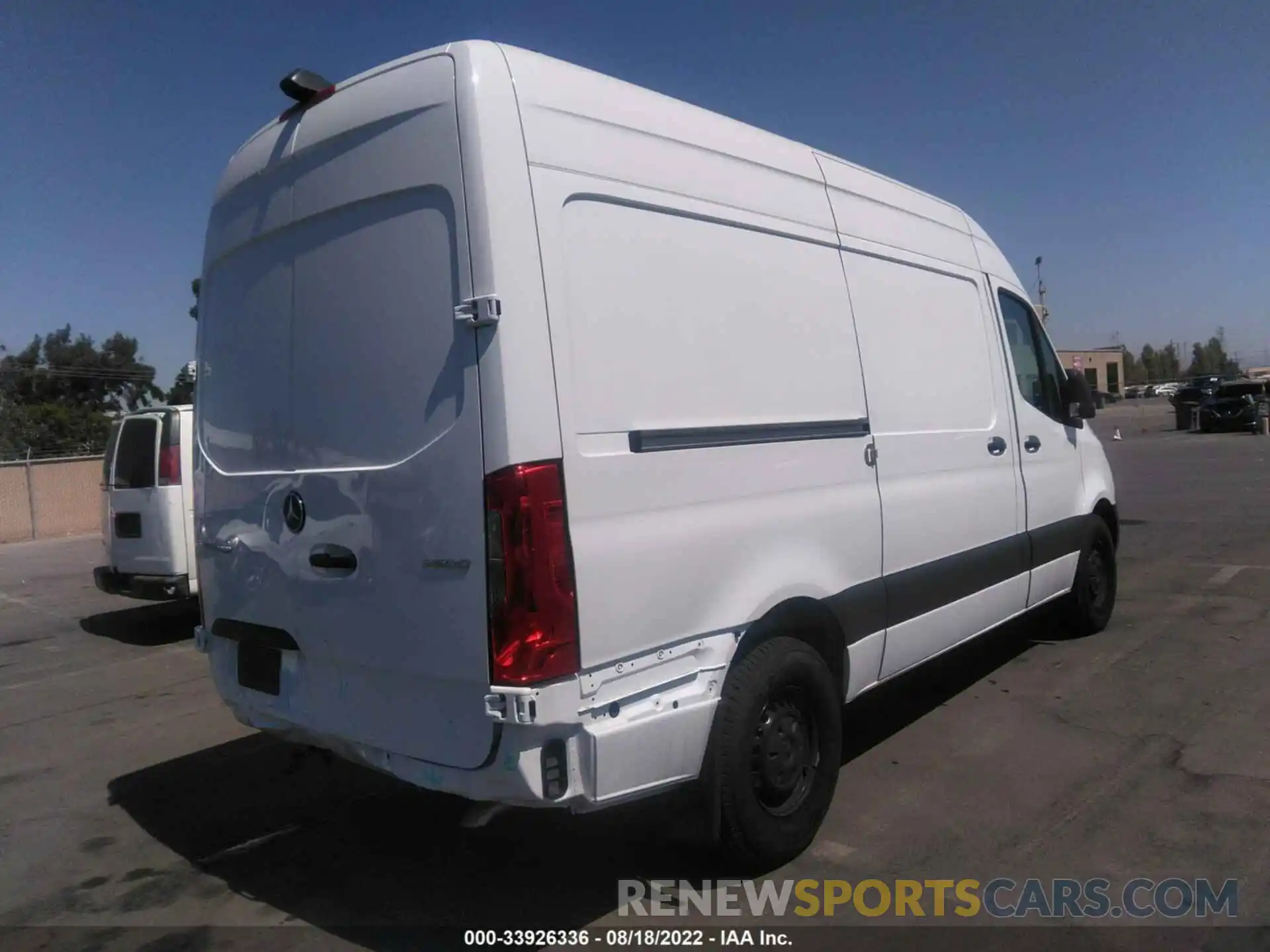 4 Фотография поврежденного автомобиля W1Y4EBHY2NT094084 MERCEDES-BENZ SPRINTER CARGO VAN 2022