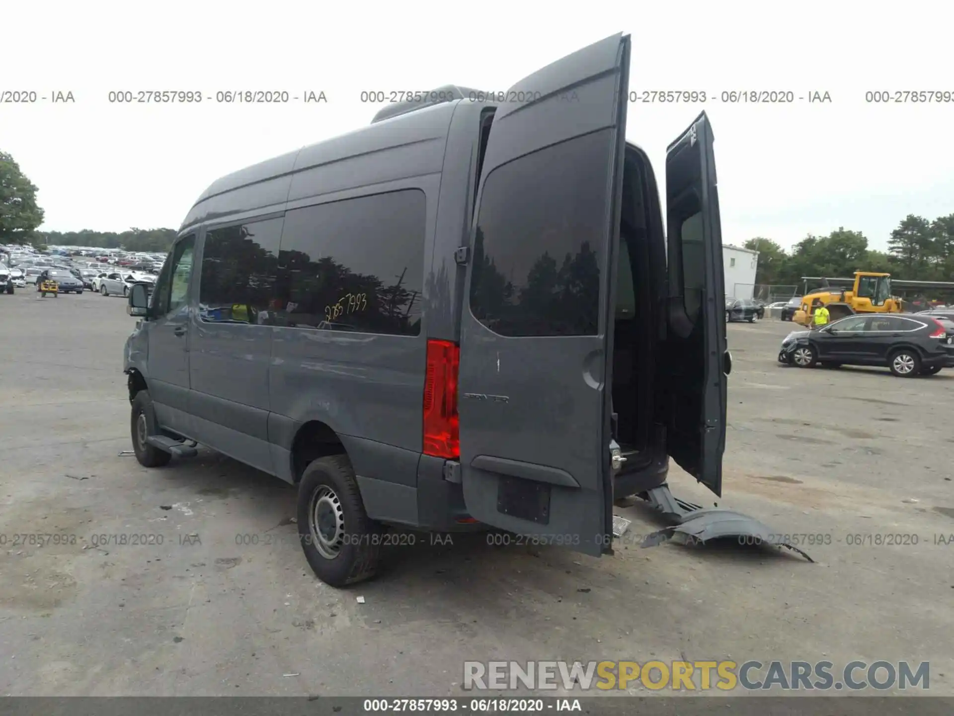 3 Фотография поврежденного автомобиля WDZFF0CD4KP159816 MERCEDES-BENZ SPRINTER PASSENGER VAN 2019