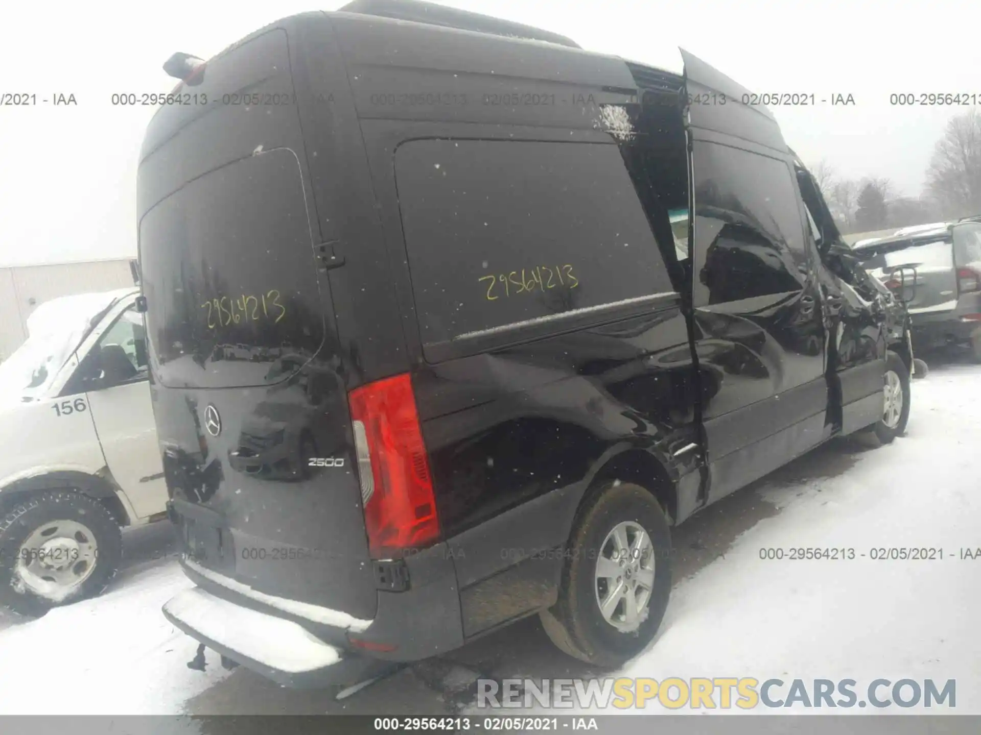 4 Photograph of a damaged car WDZPF0CD1KP023356 MERCEDES-BENZ SPRINTER PASSENGER VAN 2019