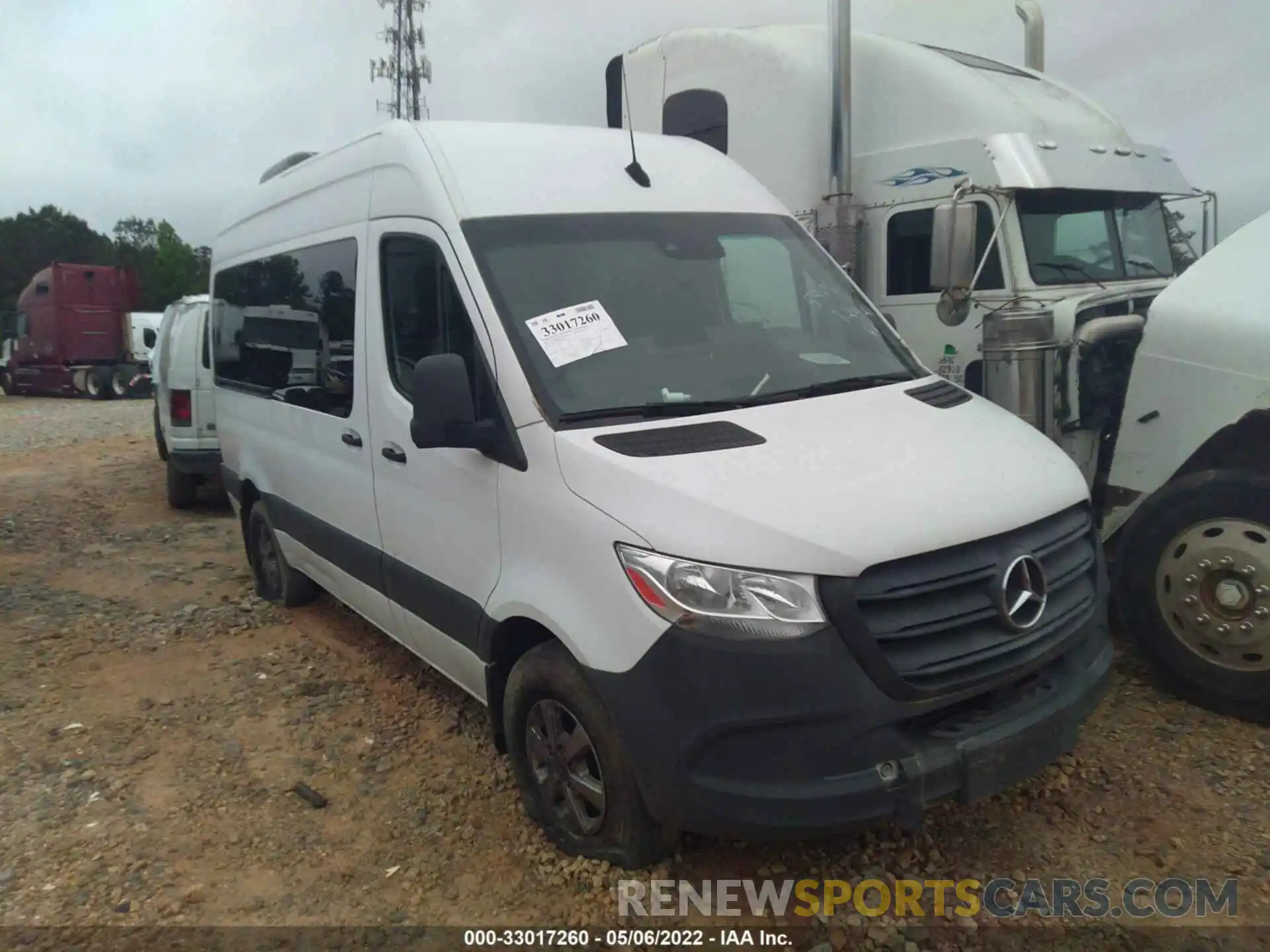 1 Фотография поврежденного автомобиля WDZPF0CD2KP035886 MERCEDES-BENZ SPRINTER PASSENGER VAN 2019