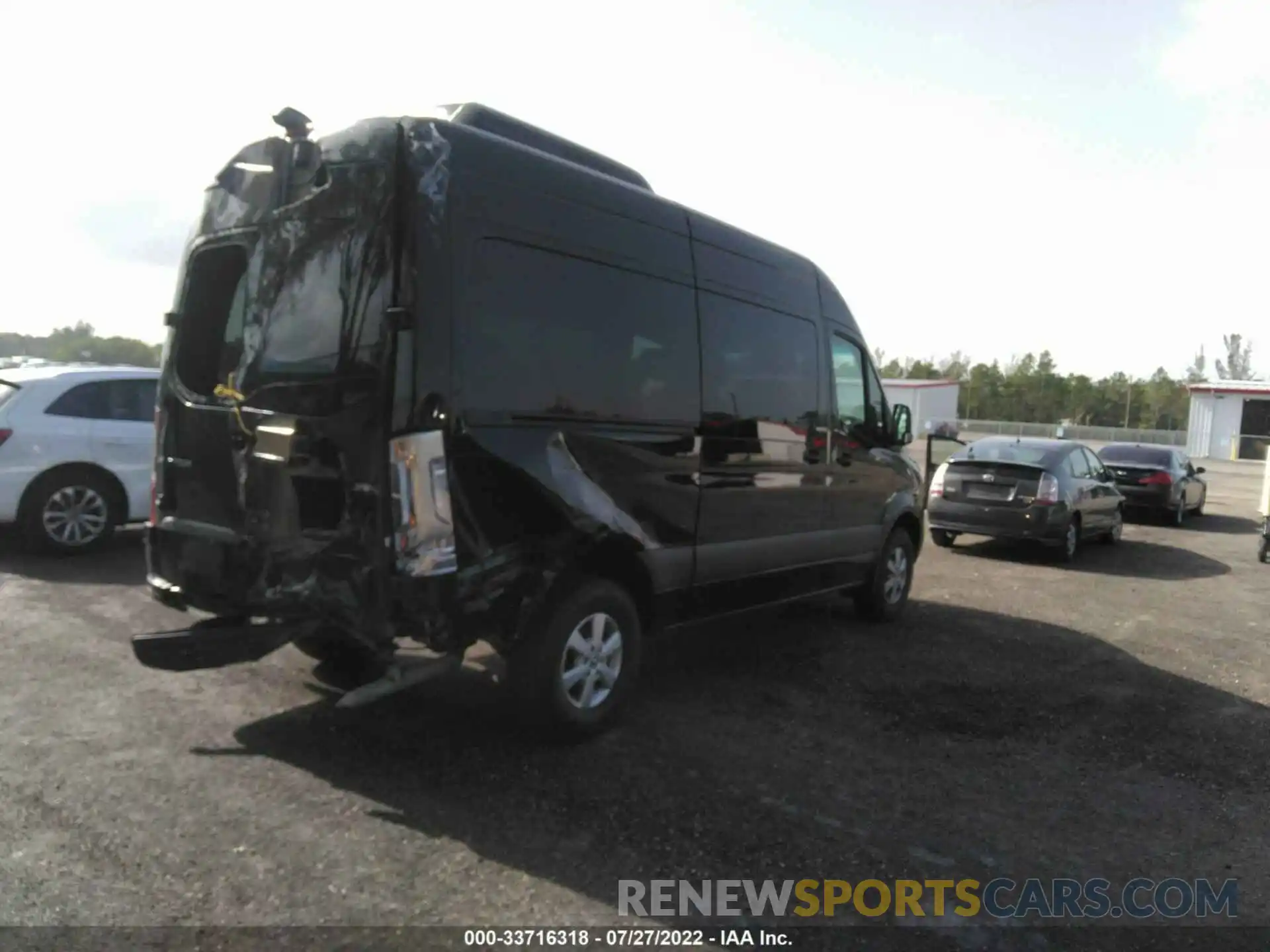 4 Фотография поврежденного автомобиля WDZPF0CD4KP022296 MERCEDES-BENZ SPRINTER PASSENGER VAN 2019