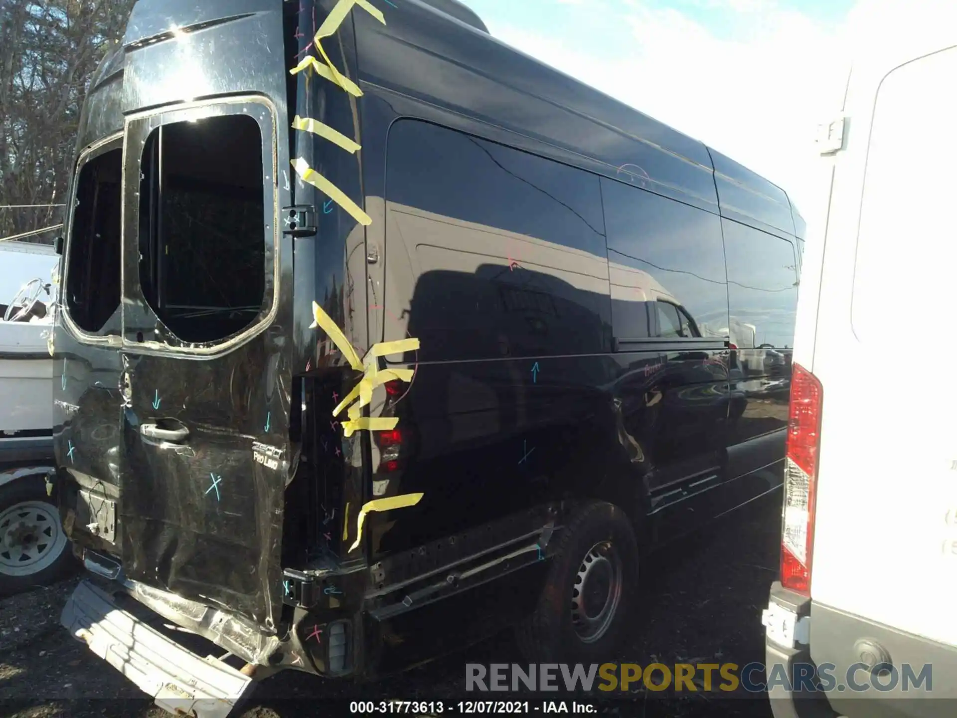 4 Фотография поврежденного автомобиля WDZPF1CD6KT008414 MERCEDES-BENZ SPRINTER PASSENGER VAN 2019