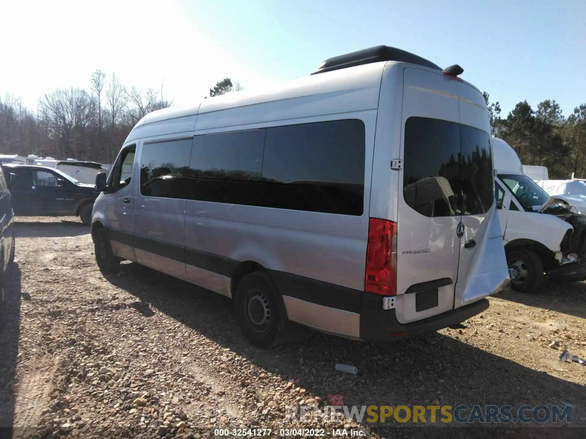 3 Photograph of a damaged car WDZPF1ED3KT012739 MERCEDES-BENZ SPRINTER PASSENGER VAN 2019