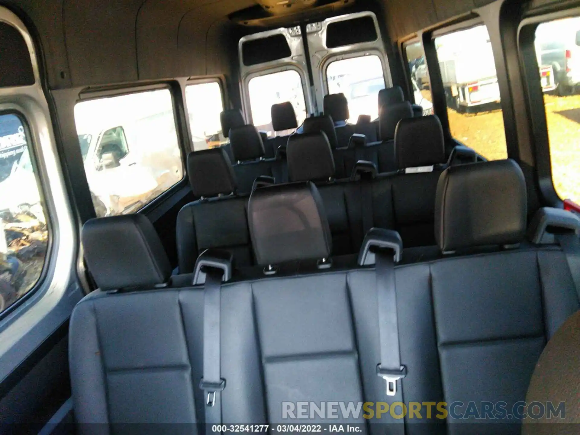 8 Фотография поврежденного автомобиля WDZPF1ED3KT012739 MERCEDES-BENZ SPRINTER PASSENGER VAN 2019