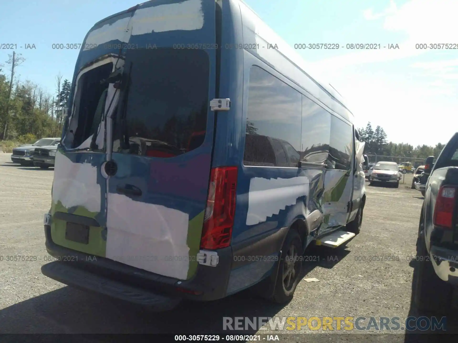 4 Фотография поврежденного автомобиля WDZPF1ED4KT013544 MERCEDES-BENZ SPRINTER PASSENGER VAN 2019