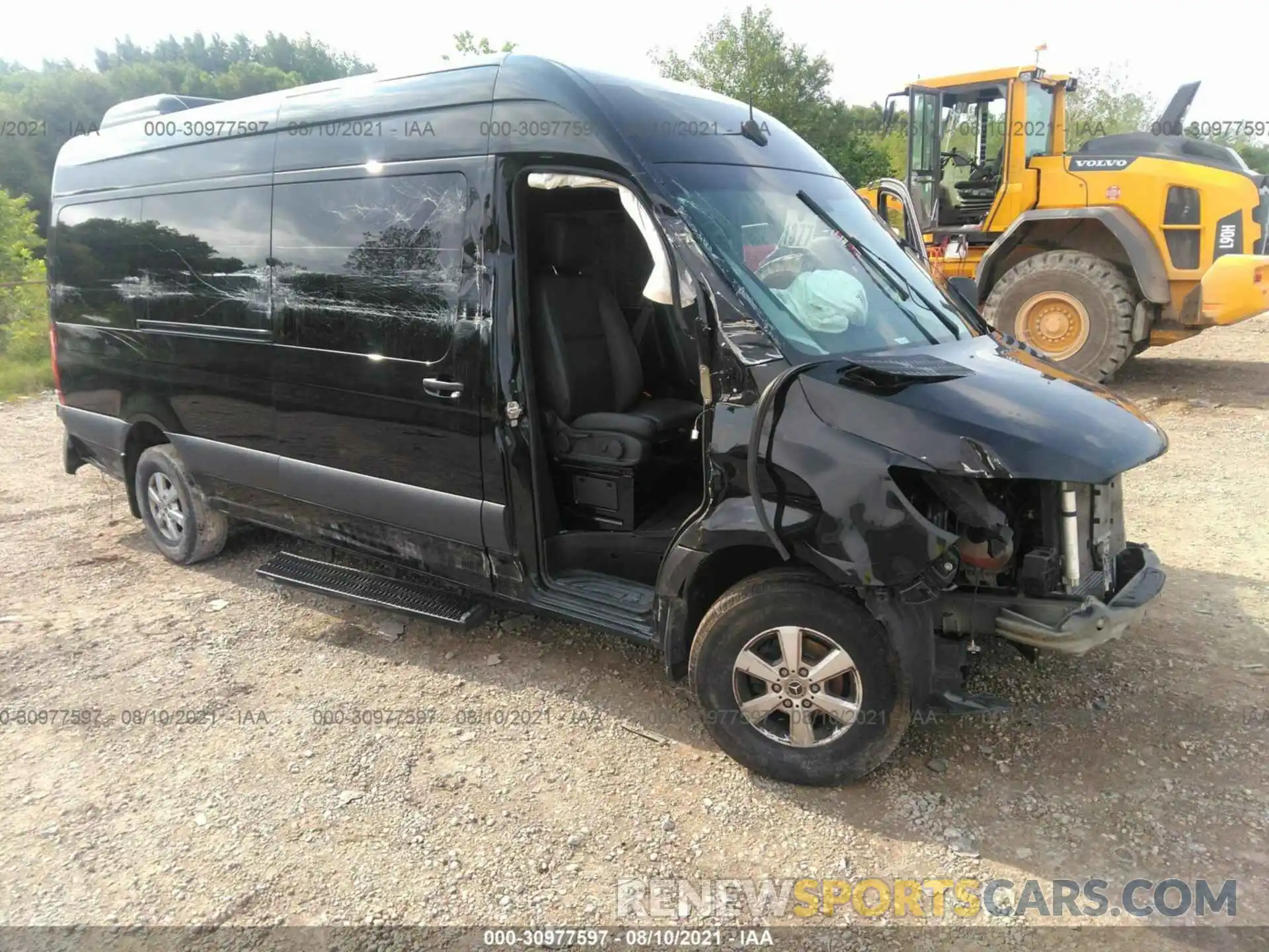 1 Photograph of a damaged car WDZPF1ED7KT013098 MERCEDES-BENZ SPRINTER PASSENGER VAN 2019