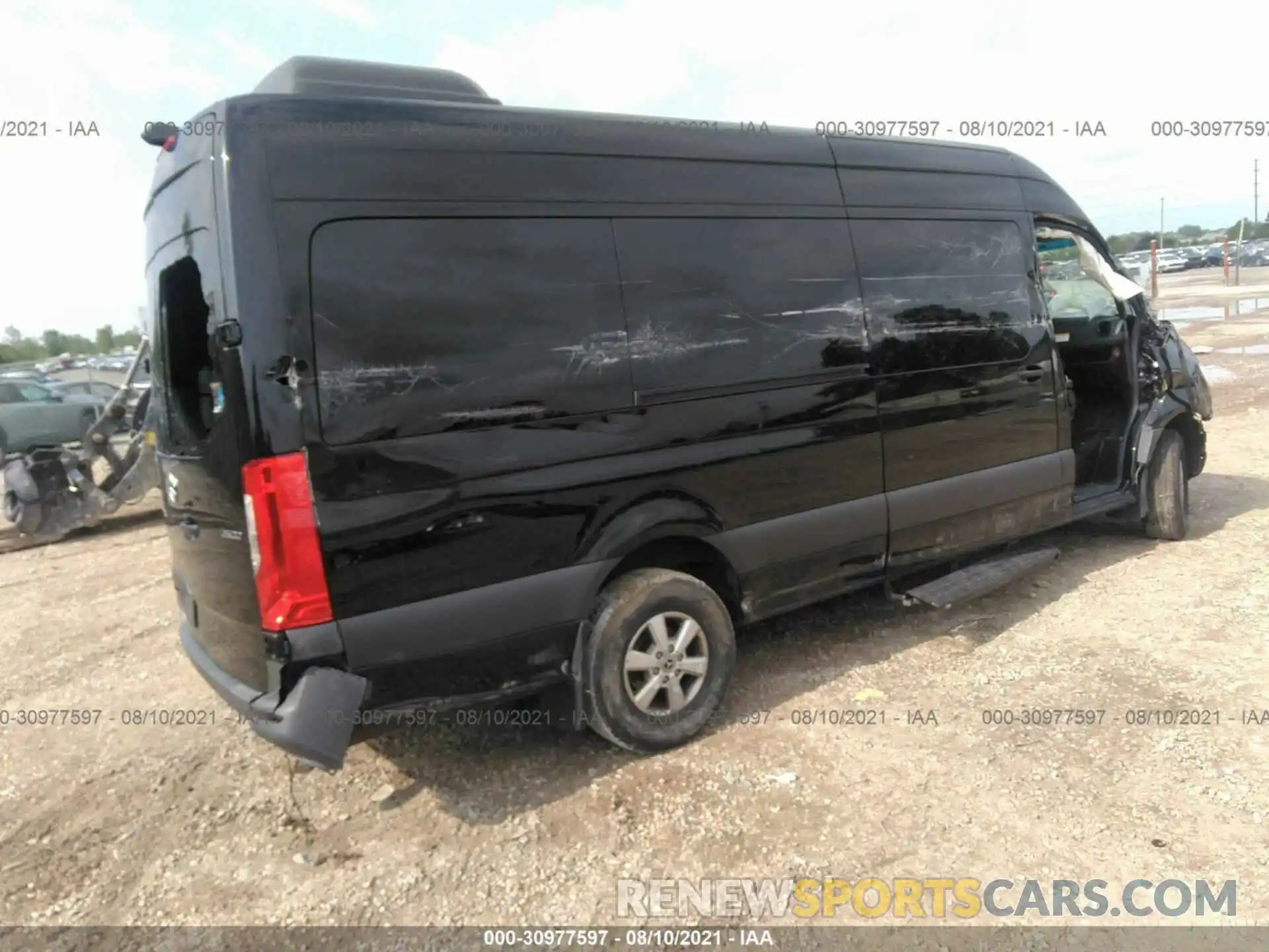 4 Фотография поврежденного автомобиля WDZPF1ED7KT013098 MERCEDES-BENZ SPRINTER PASSENGER VAN 2019