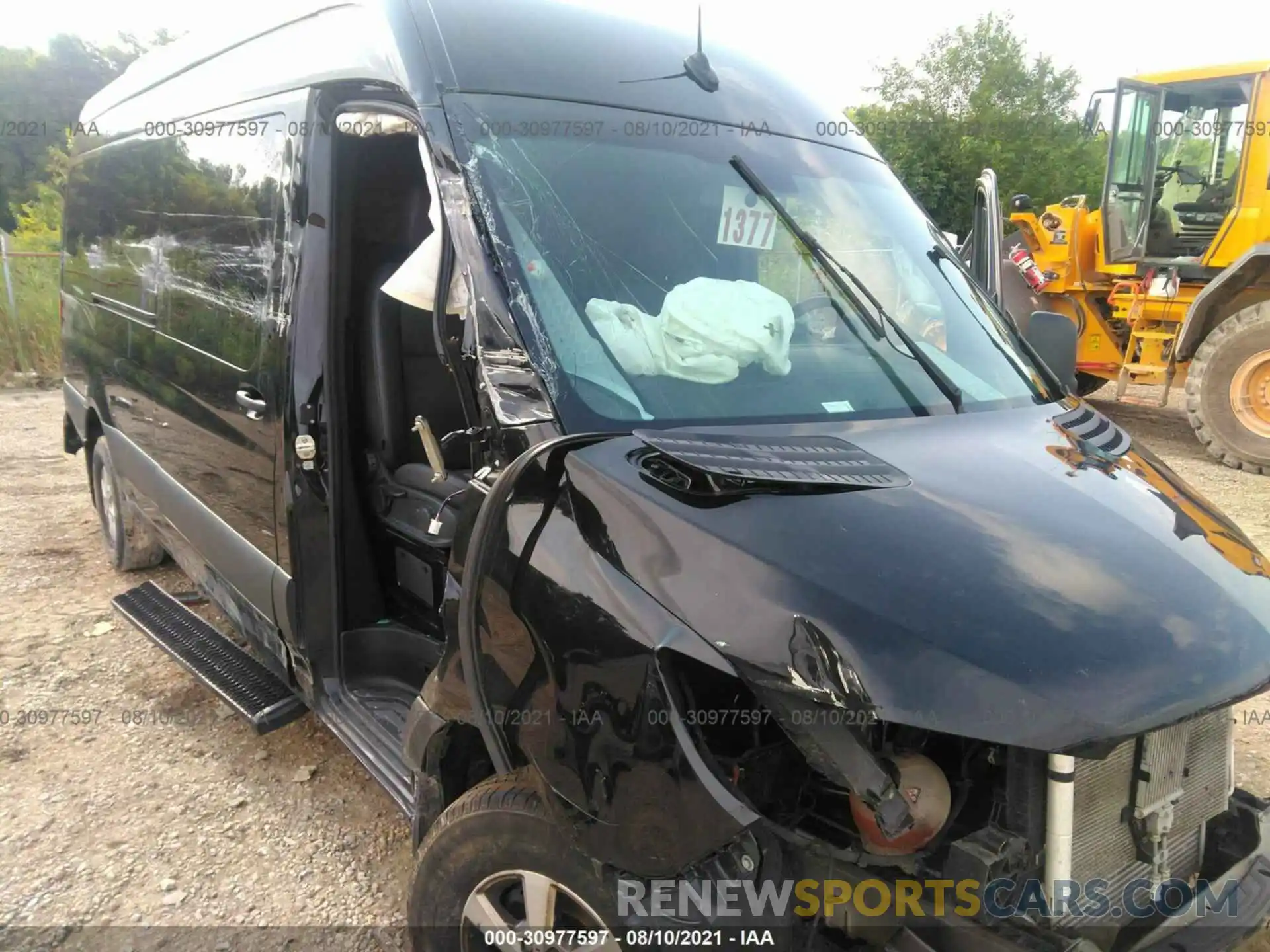 6 Photograph of a damaged car WDZPF1ED7KT013098 MERCEDES-BENZ SPRINTER PASSENGER VAN 2019