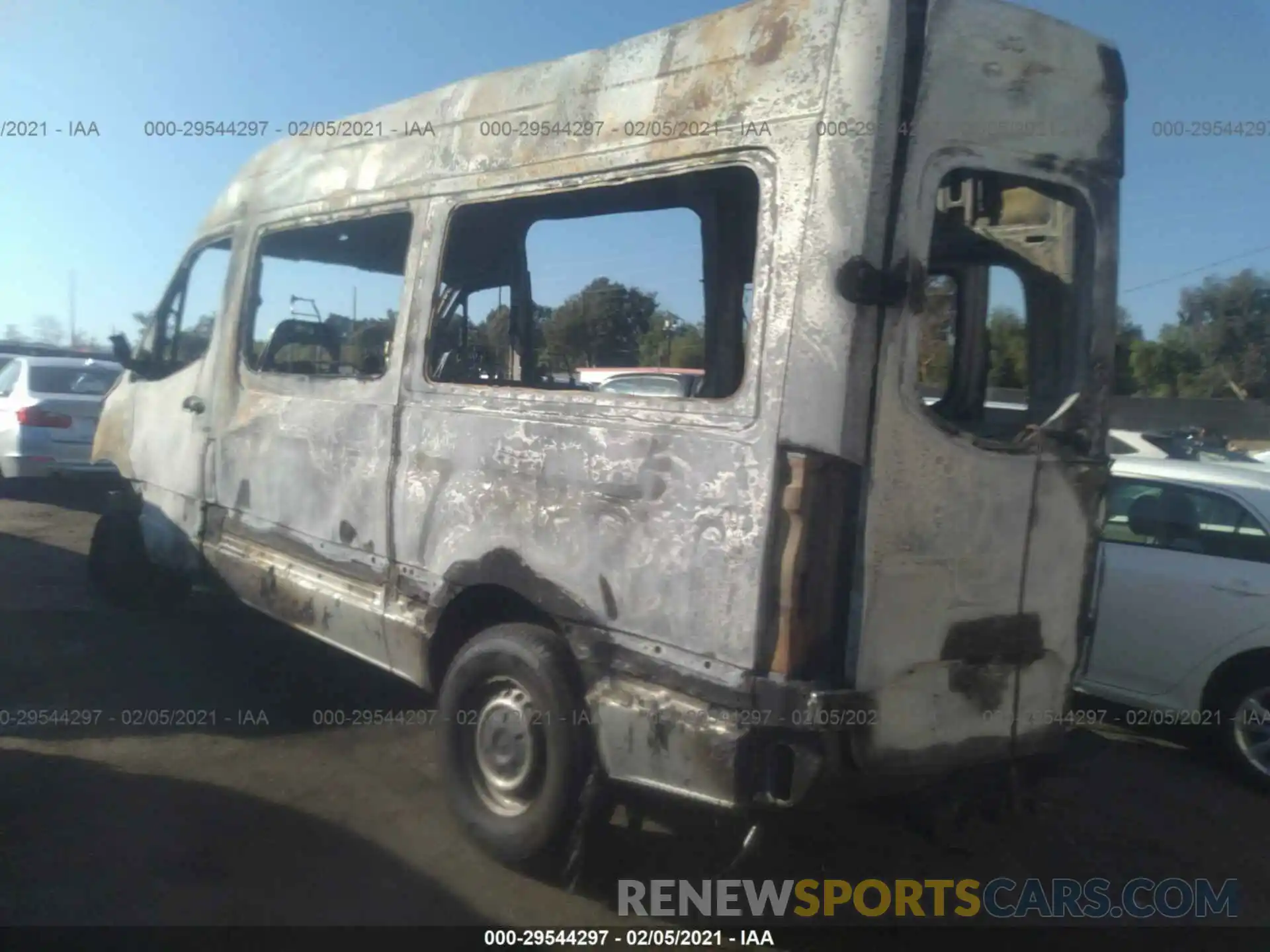 3 Photograph of a damaged car W1Z4EFVY6LP228852 MERCEDES-BENZ SPRINTER PASSENGER VAN 2020