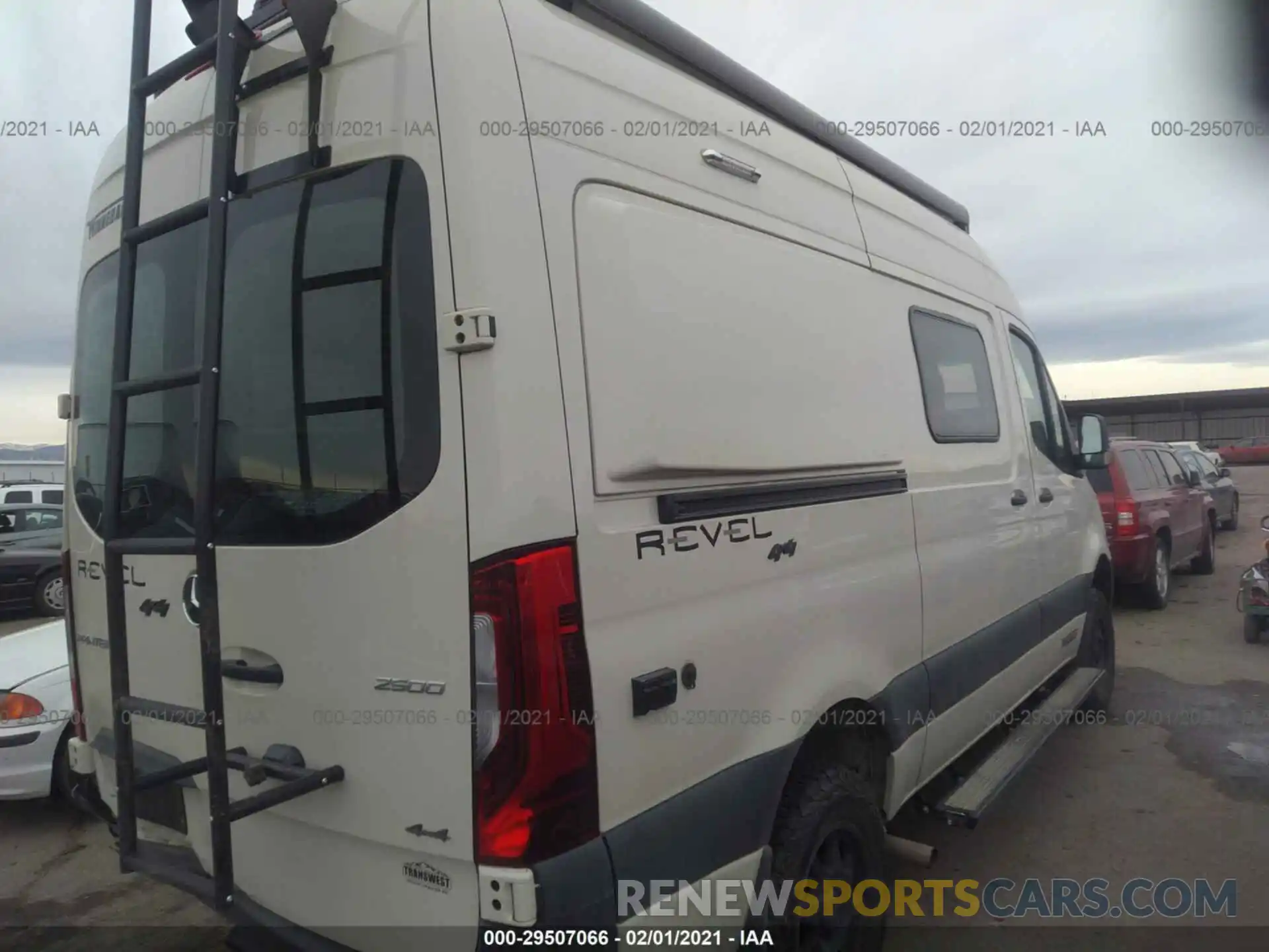 4 Фотография поврежденного автомобиля WD4FF0CD4KP143413 MERCEDES-BENZ SPRINTER VAN 2019