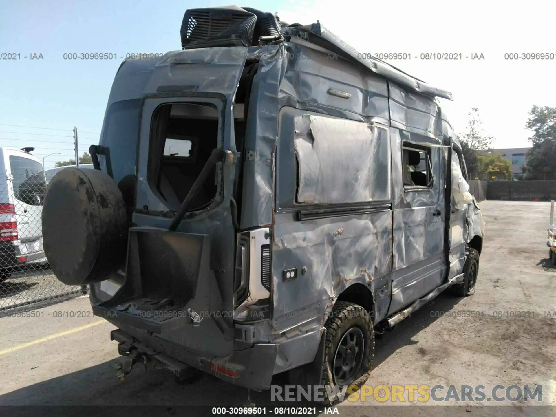 4 Фотография поврежденного автомобиля WD4FF0CD9KT009357 MERCEDES-BENZ SPRINTER VAN 2019