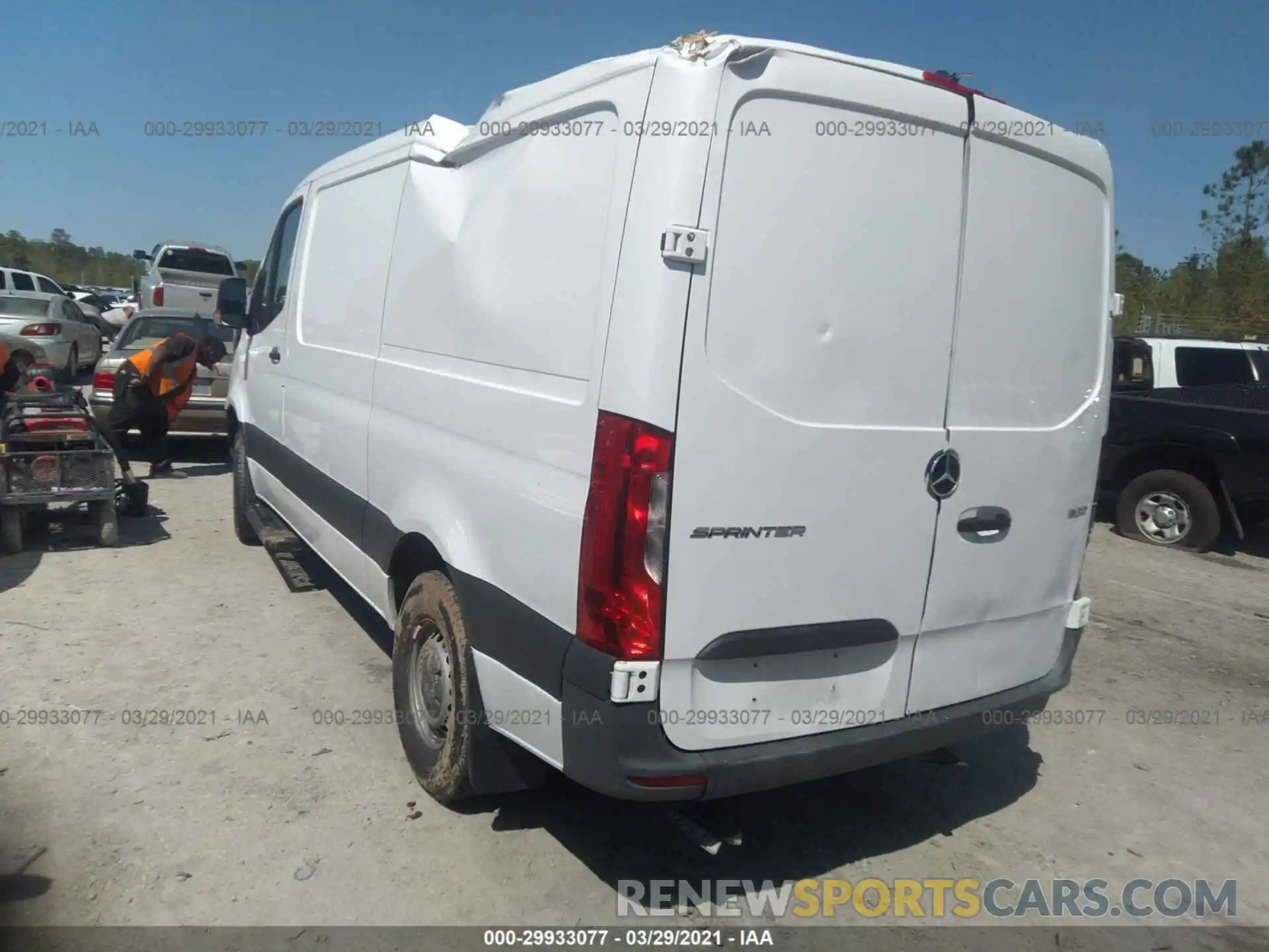 3 Фотография поврежденного автомобиля WD4PE7ED0KT010717 MERCEDES-BENZ SPRINTER VAN 2019