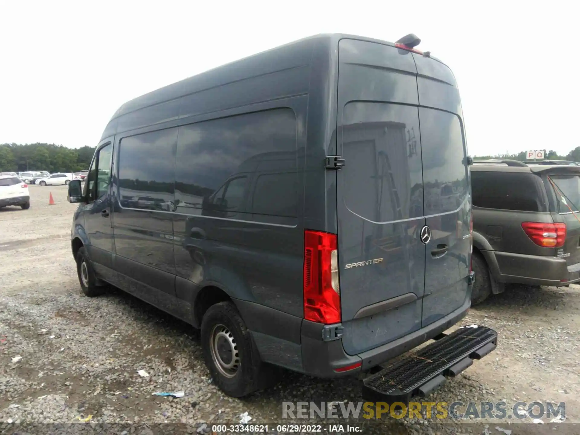 3 Фотография поврежденного автомобиля WD4PF0CD0KP066608 MERCEDES-BENZ SPRINTER VAN 2019