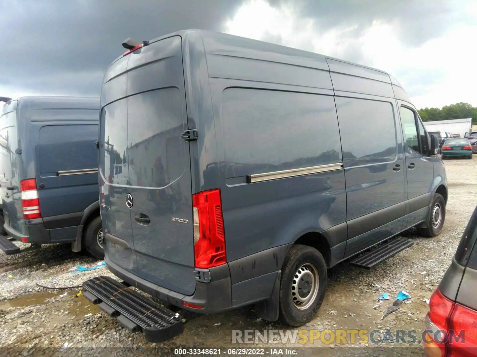 4 Фотография поврежденного автомобиля WD4PF0CD0KP066608 MERCEDES-BENZ SPRINTER VAN 2019