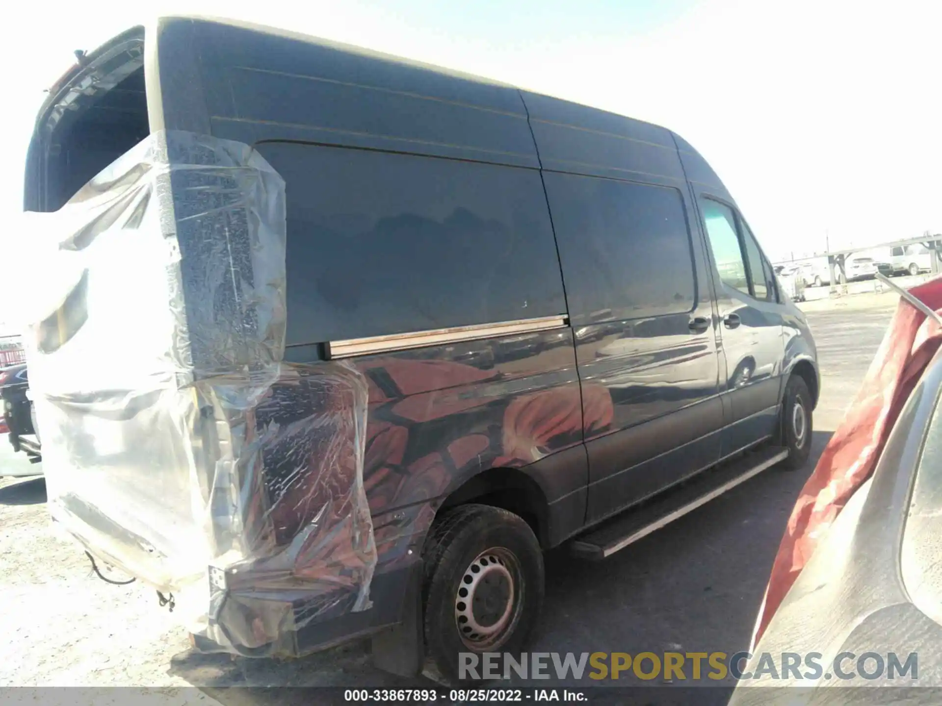 4 Photograph of a damaged car WD4PF0CD2KP044545 MERCEDES-BENZ SPRINTER VAN 2019