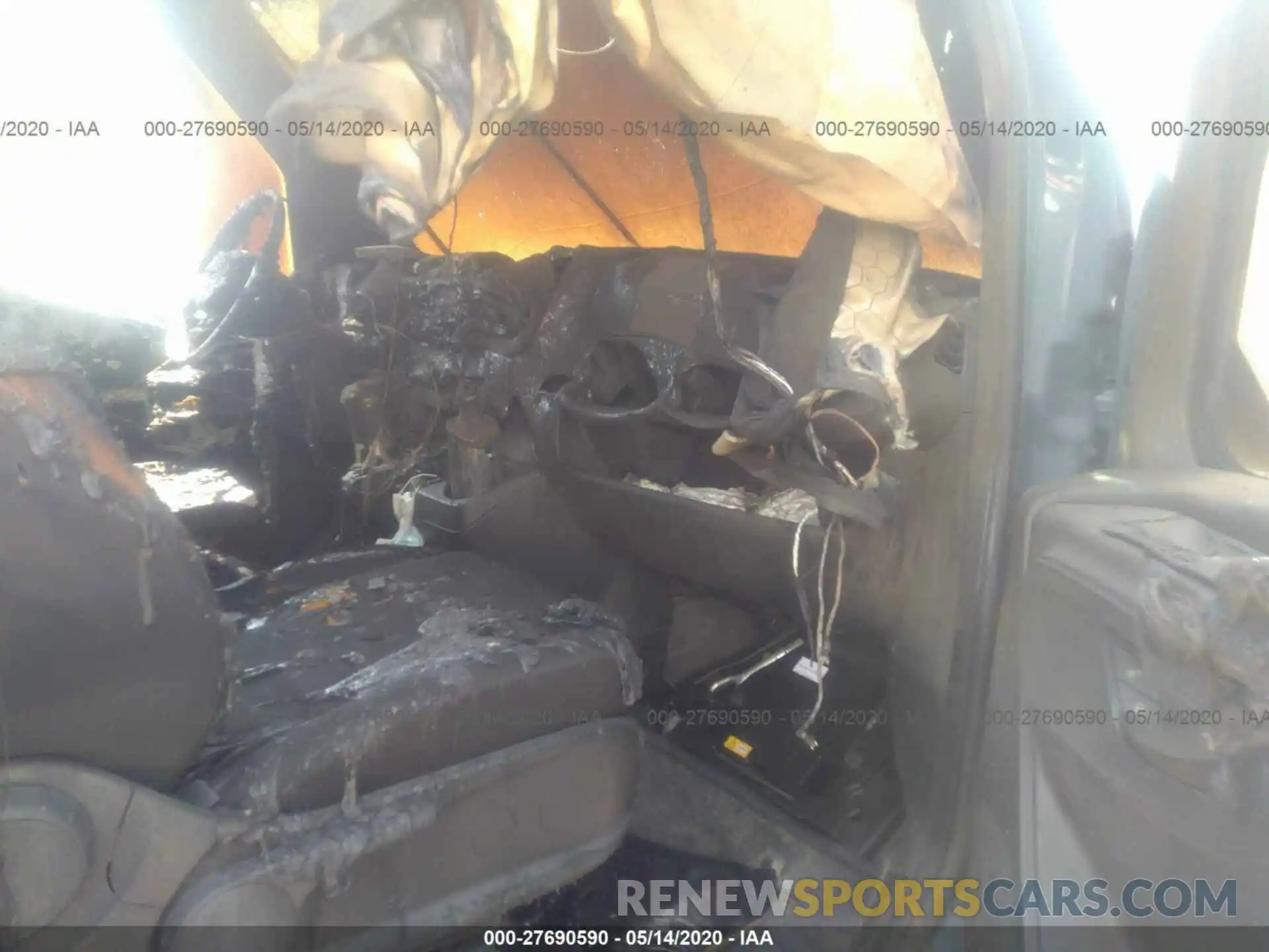 5 Photograph of a damaged car WD4PF0CD2KP047767 MERCEDES-BENZ SPRINTER VAN 2019