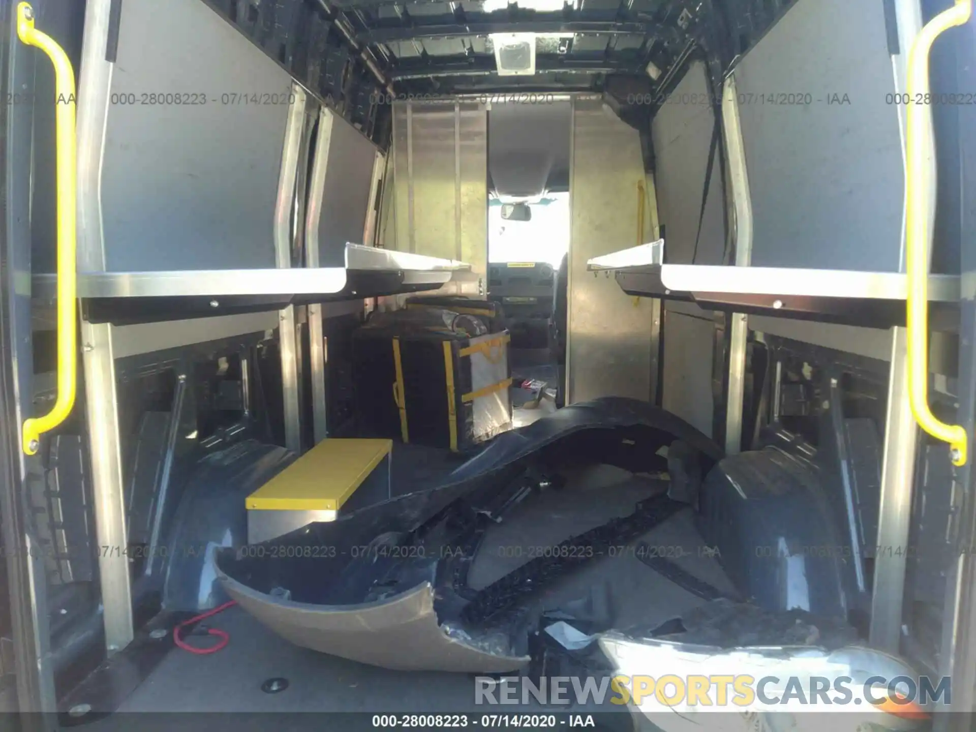 8 Photograph of a damaged car WD4PF0CD2KP092840 MERCEDES-BENZ SPRINTER VAN 2019