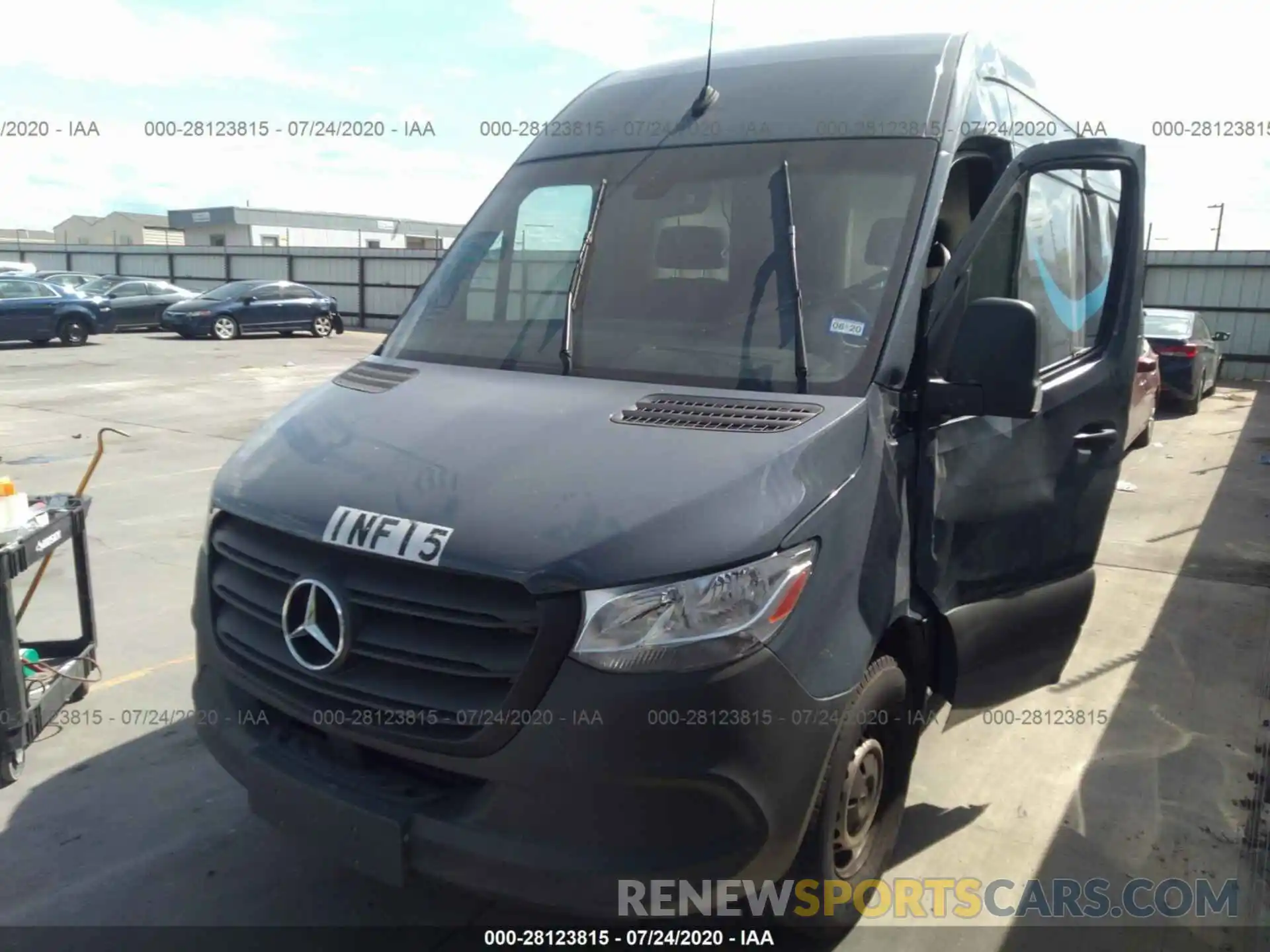 2 Фотография поврежденного автомобиля WD4PF0CD2KP102623 MERCEDES-BENZ SPRINTER VAN 2019